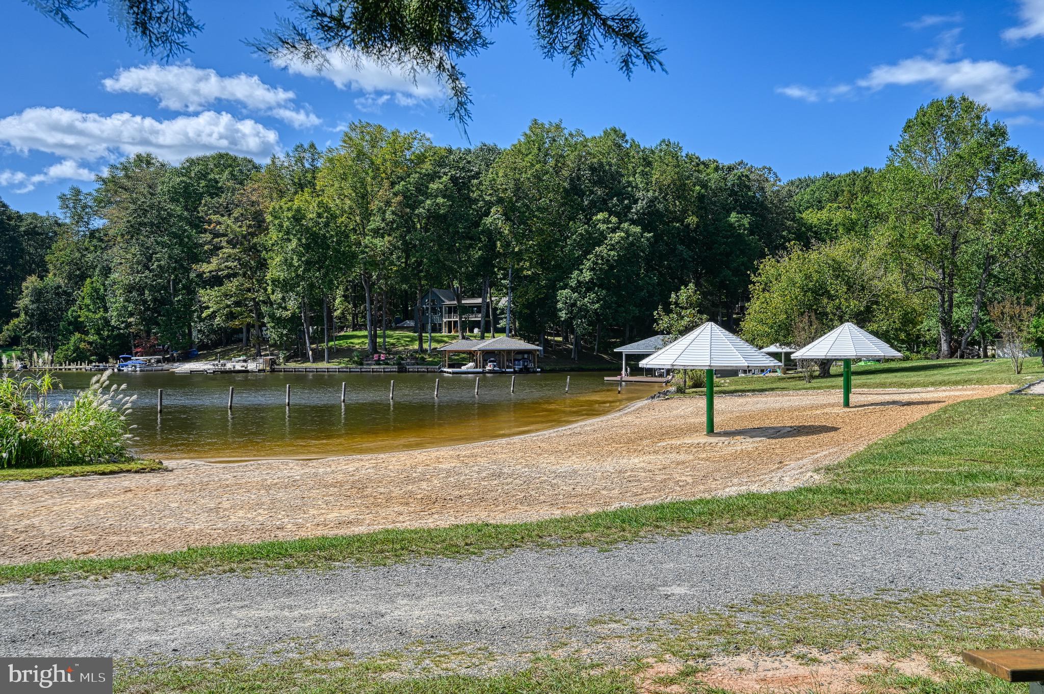 BLUE RIDGE SHORES - Land