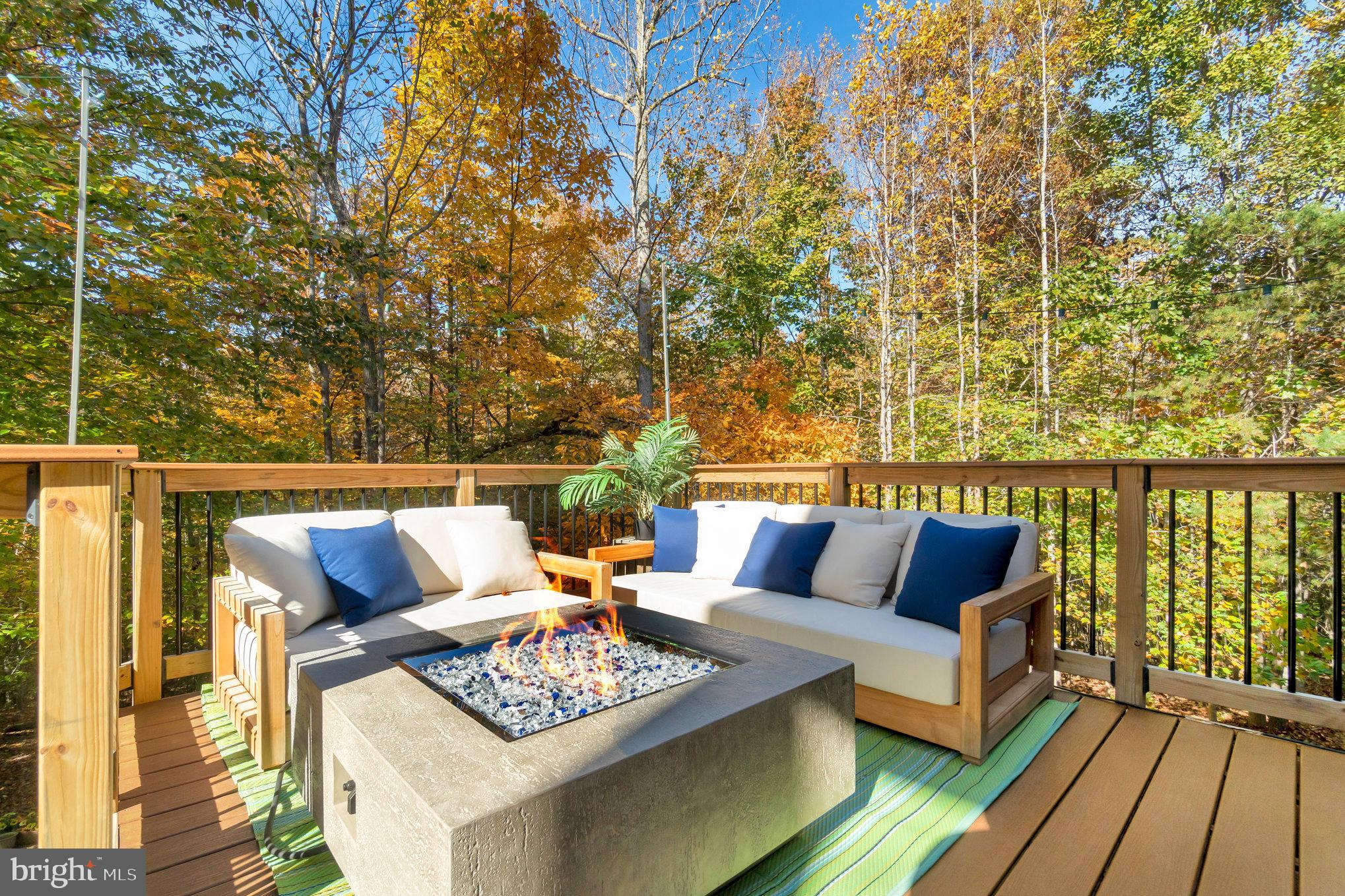 RUNNING CREEK - Residential