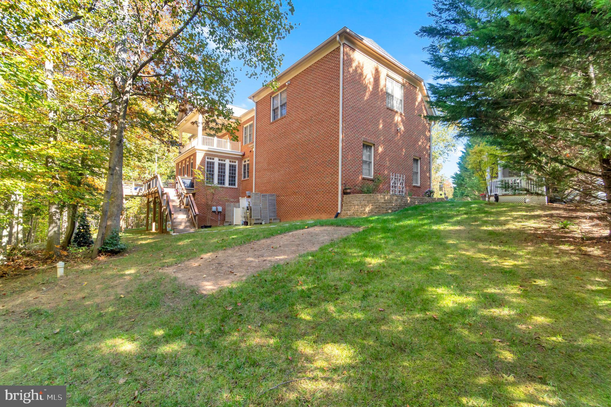 RUNNING CREEK - Residential