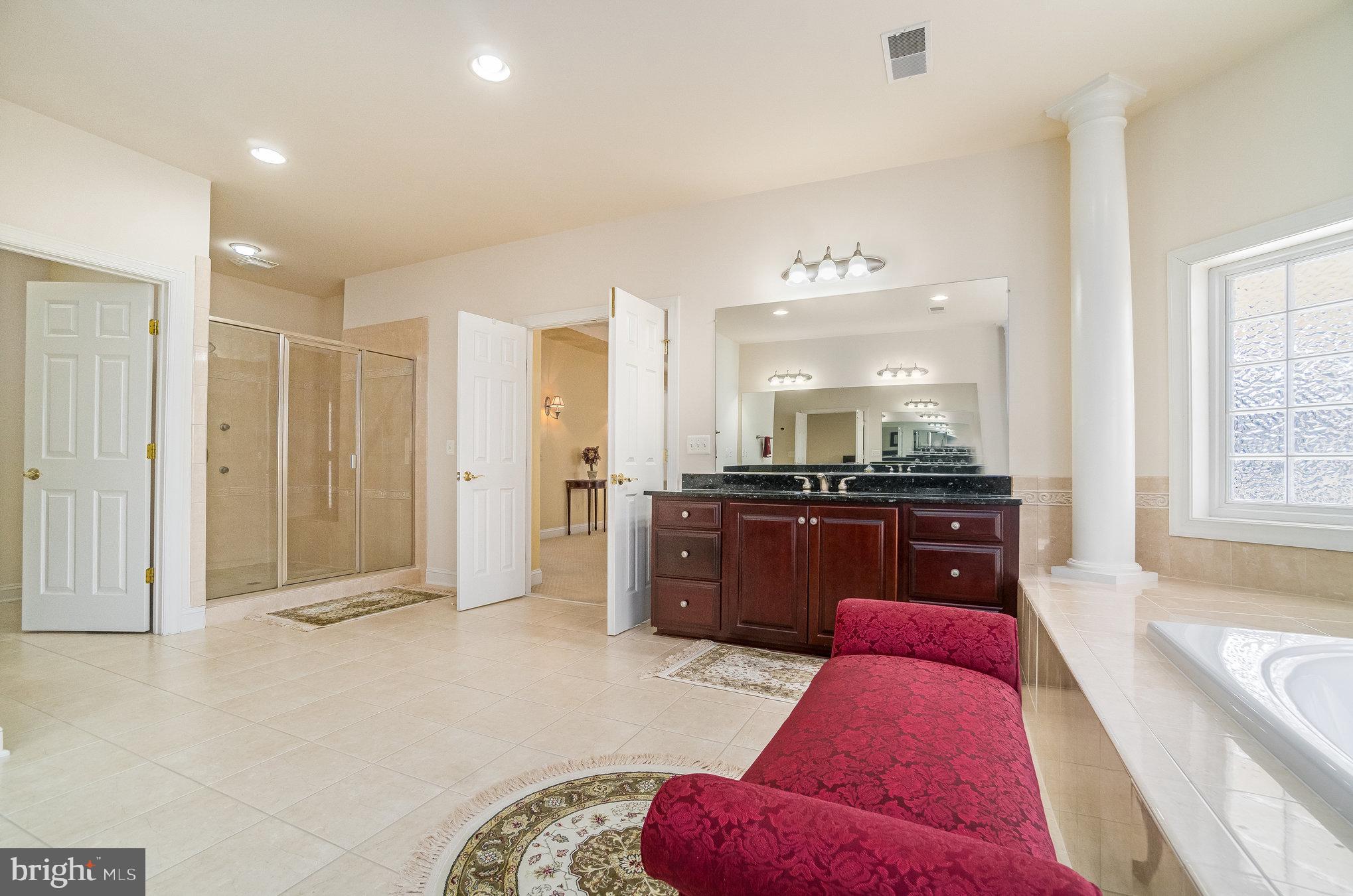 RUNNING CREEK - Residential
