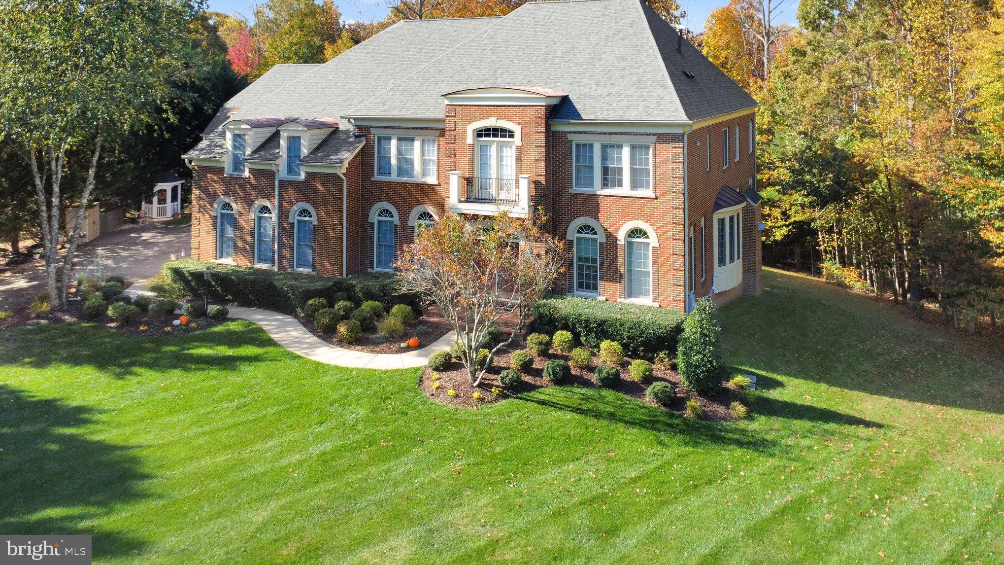 RUNNING CREEK - Residential