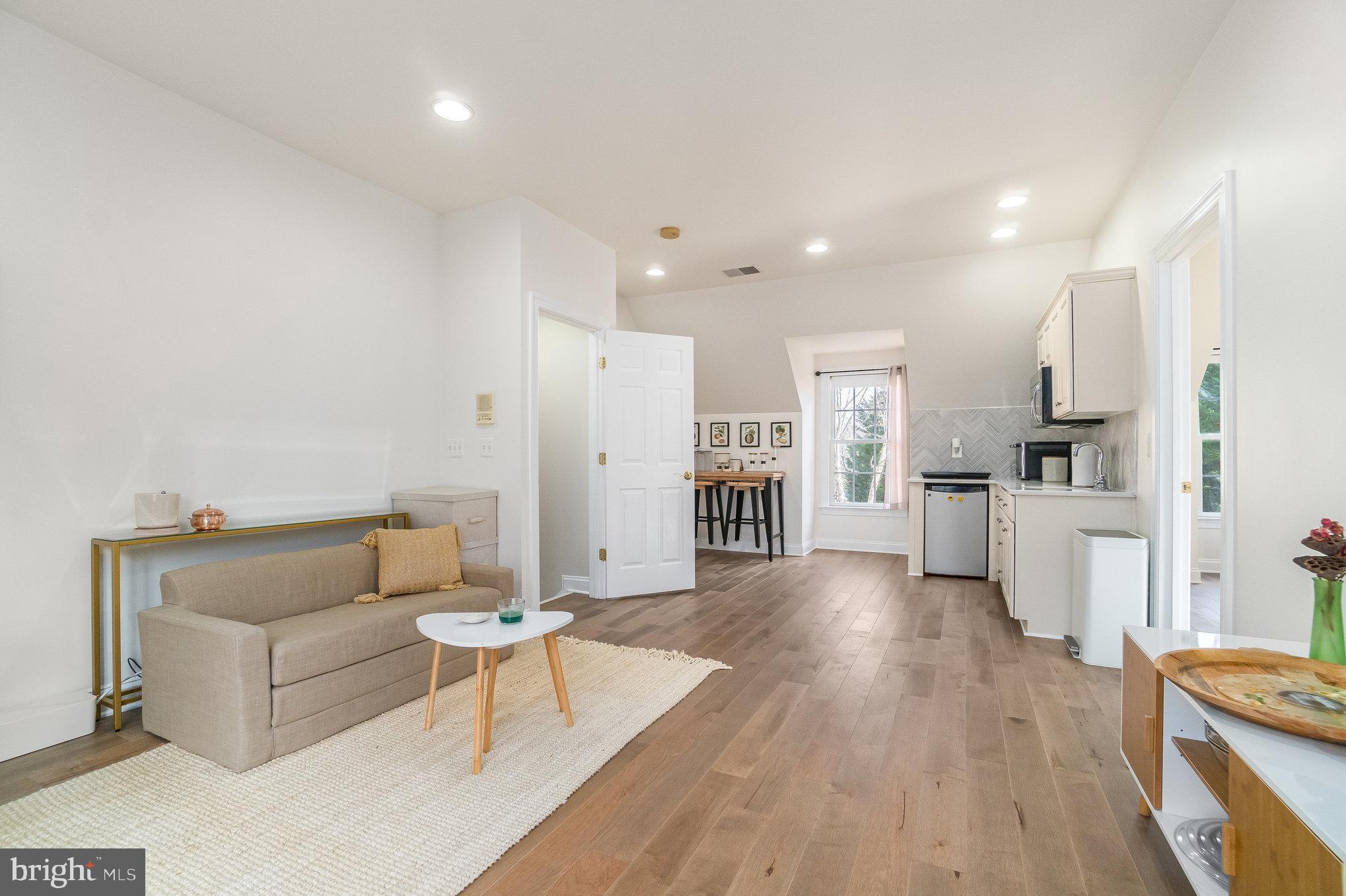 RUNNING CREEK - Residential