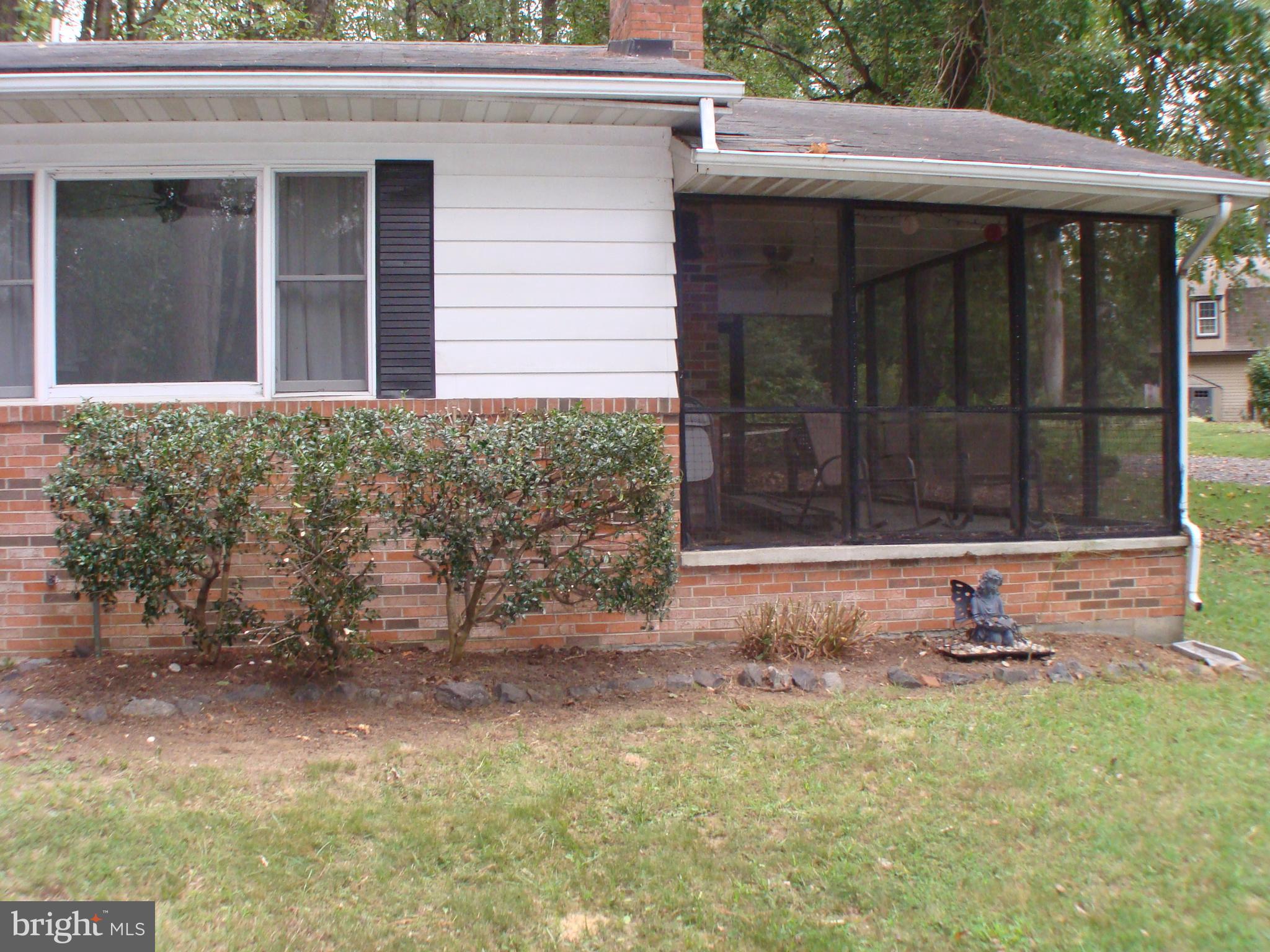 DRUM POINT - Residential Lease