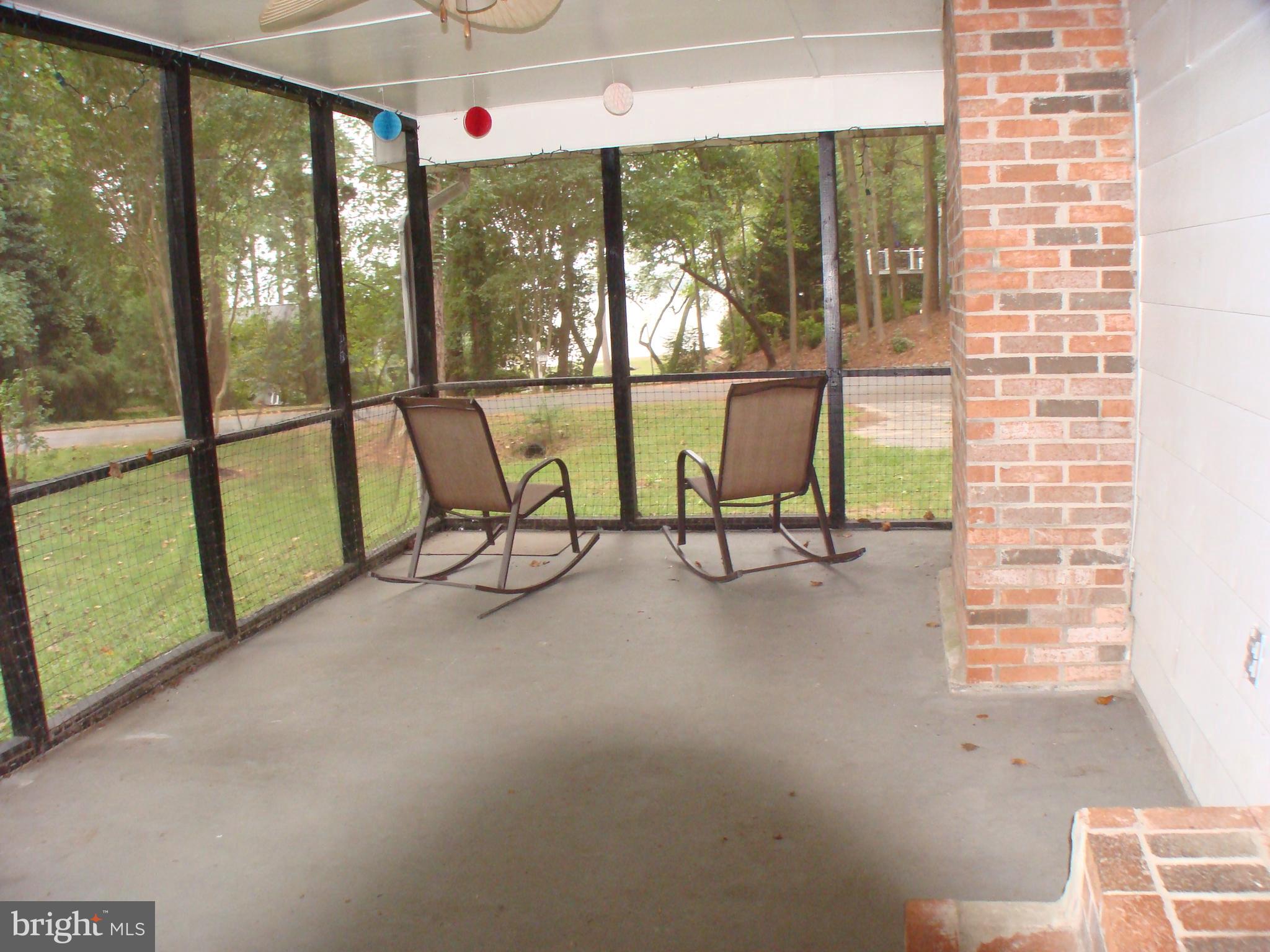 DRUM POINT - Residential Lease