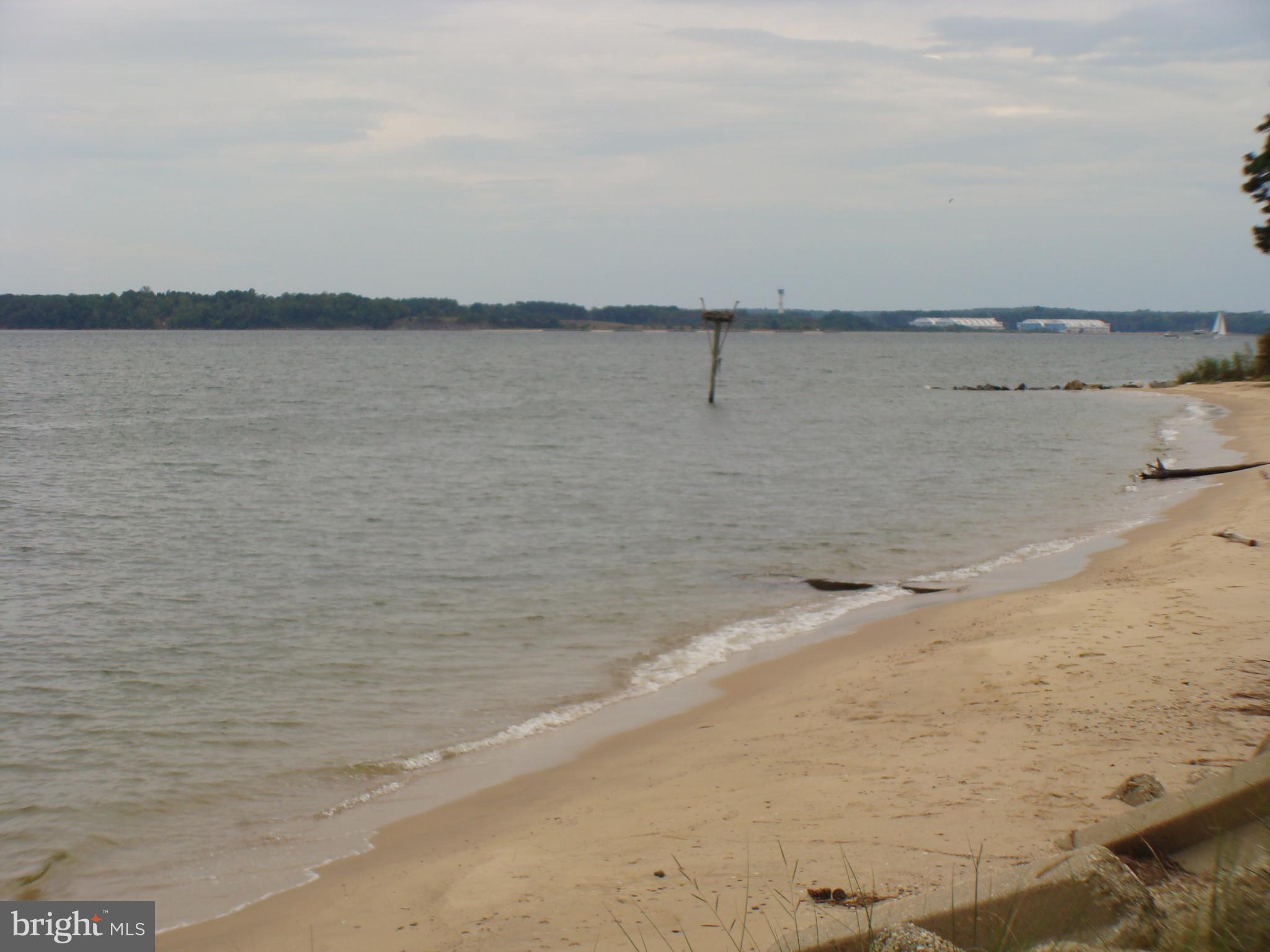 DRUM POINT - Residential Lease