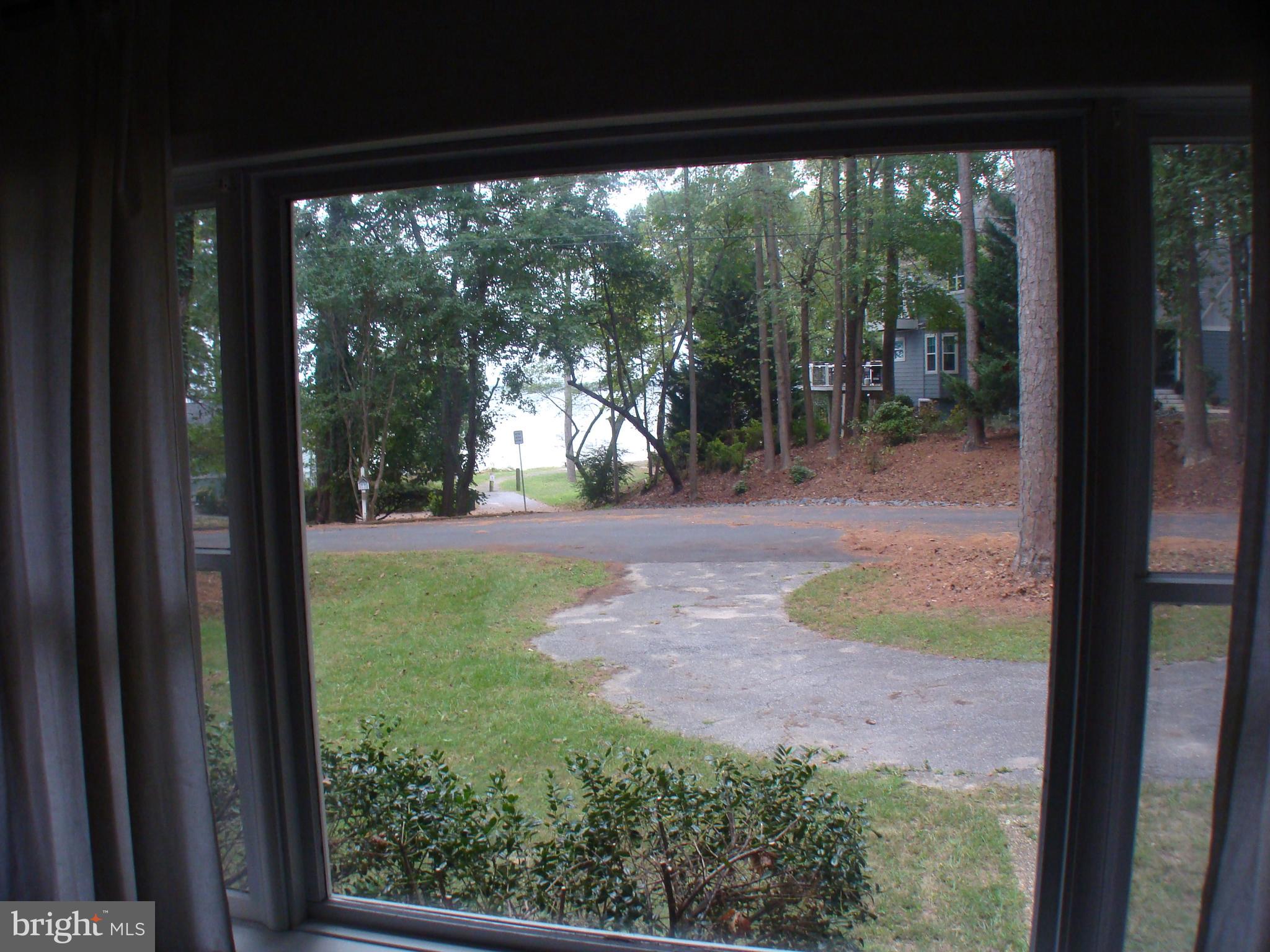 DRUM POINT - Residential Lease