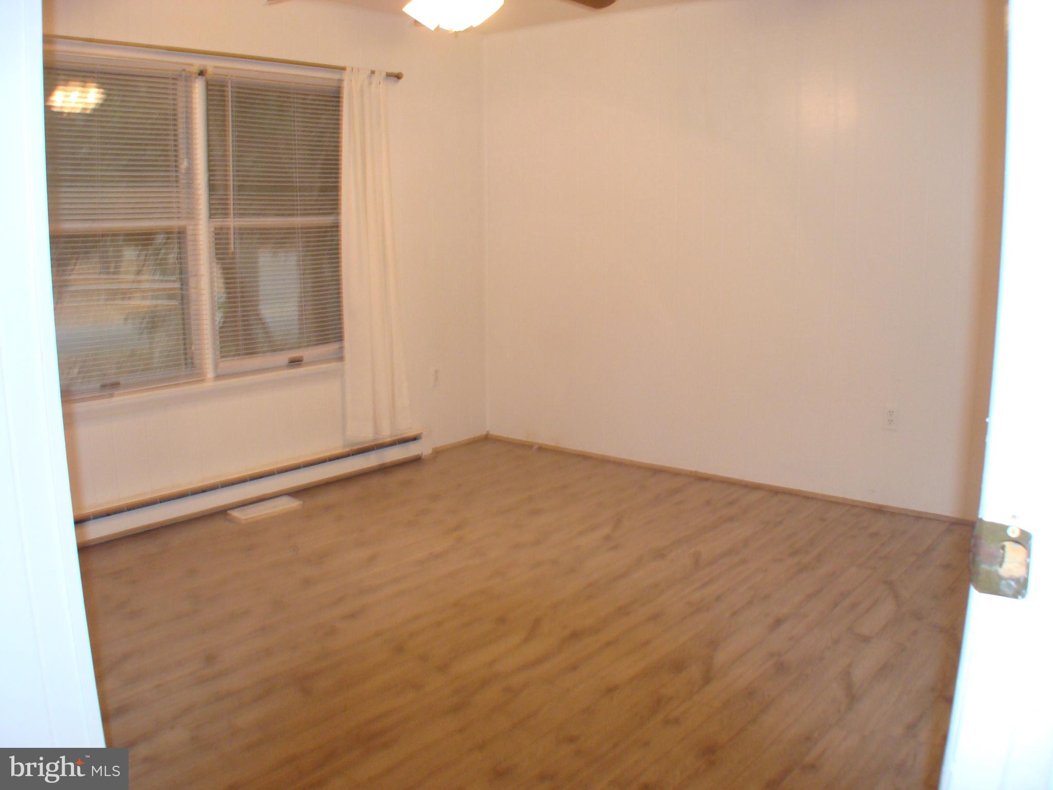 DRUM POINT - Residential Lease