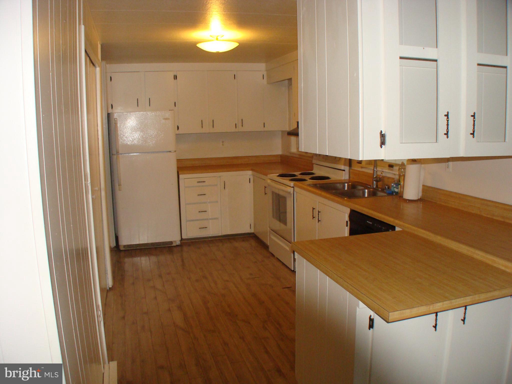 DRUM POINT - Residential Lease