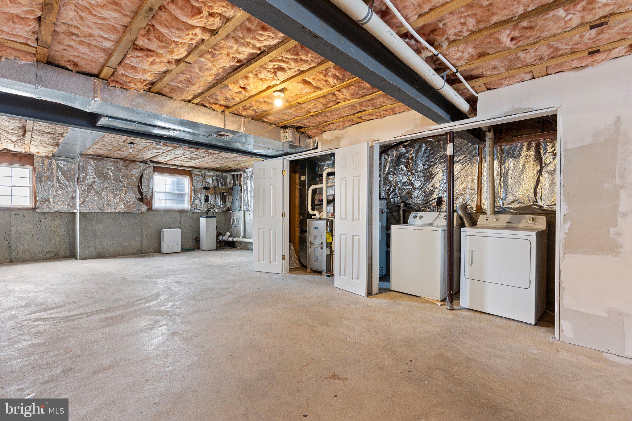 MIDDLETOWN VILLAGE - Residential