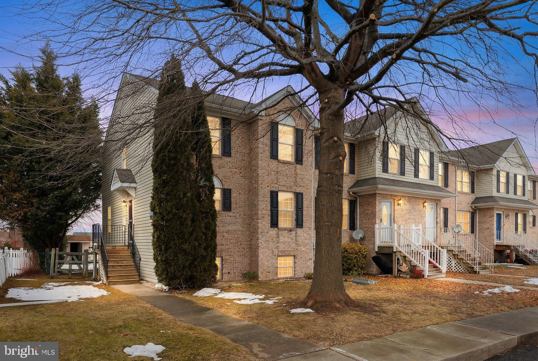 MIDDLETOWN VILLAGE - Residential