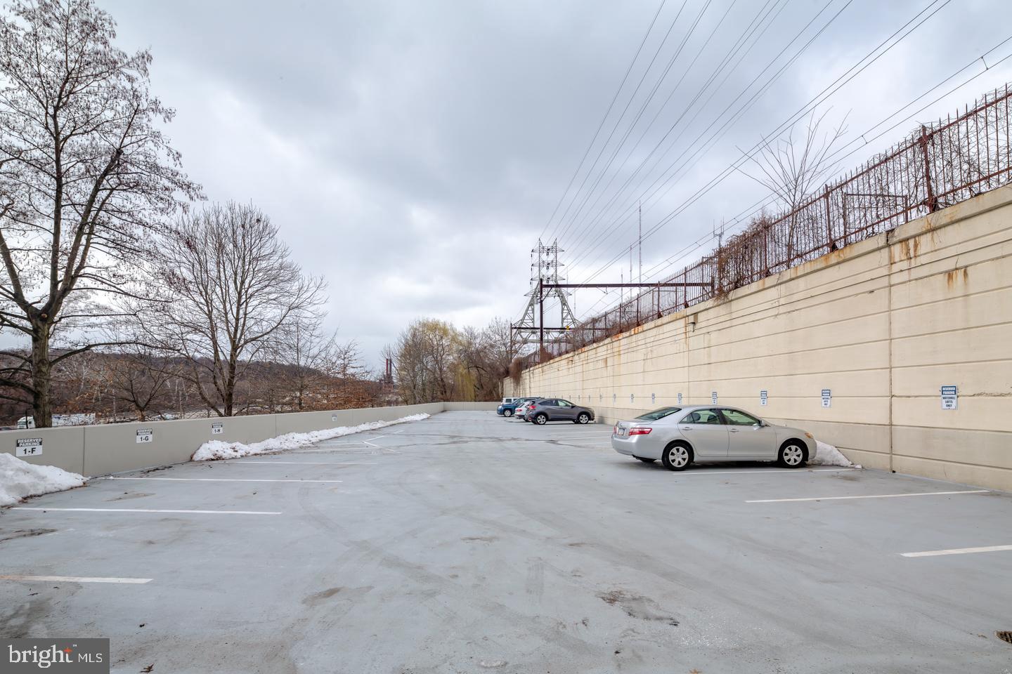 MANAYUNK - Residential Lease