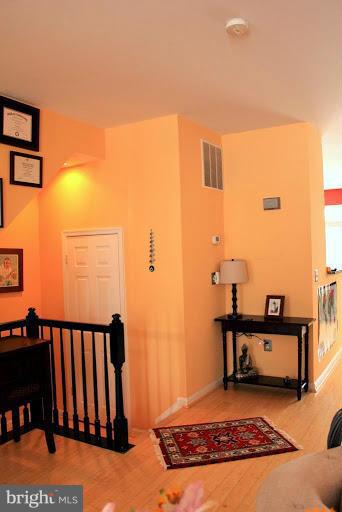 HILLSIDE TERRACE - Residential