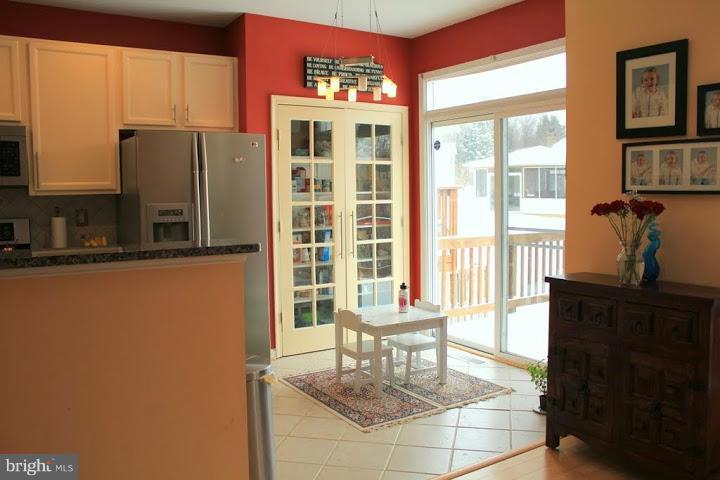 HILLSIDE TERRACE - Residential