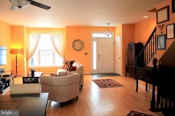 HILLSIDE TERRACE - Residential