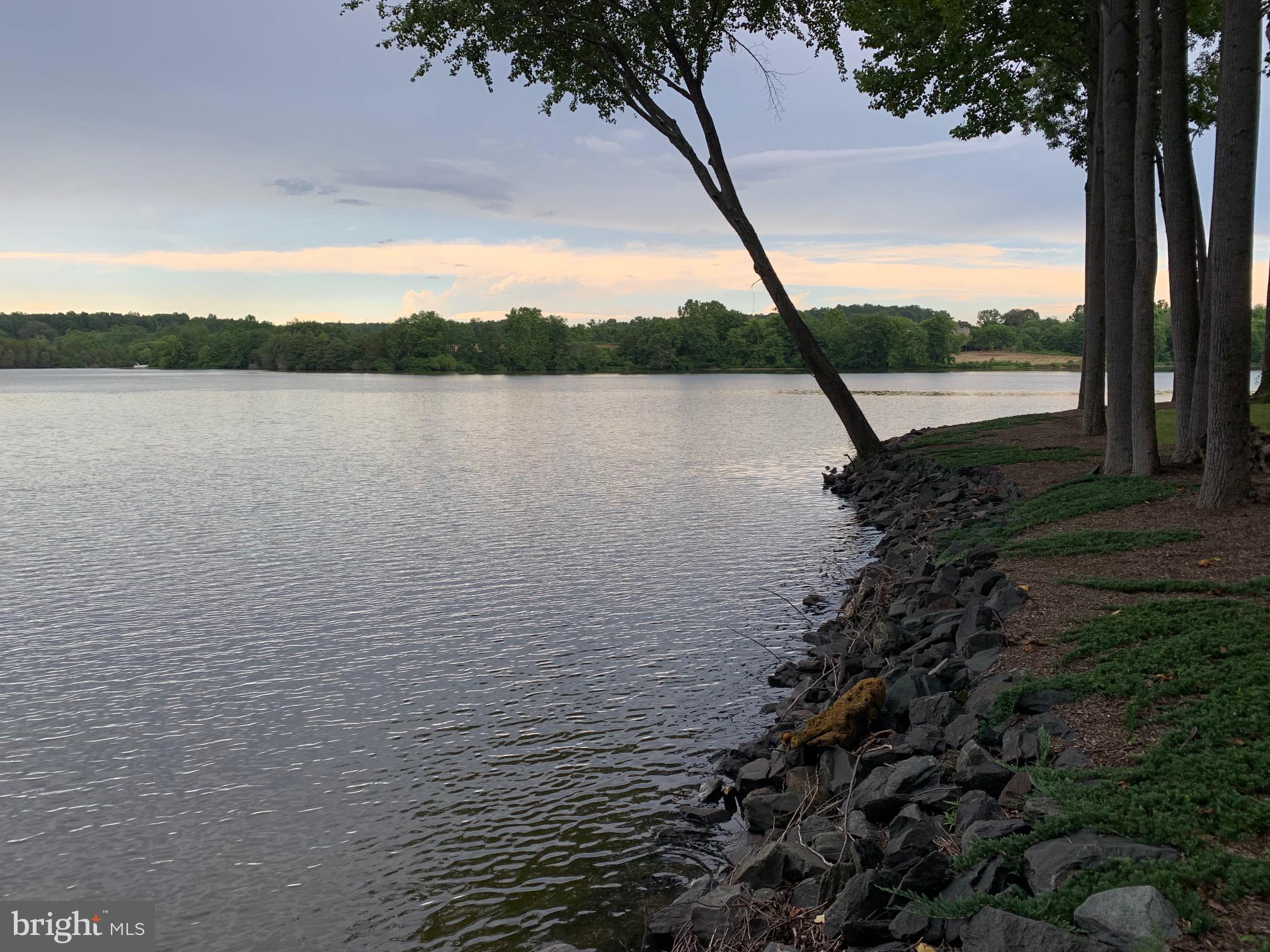 SUMMERVIEW POINT - Residential