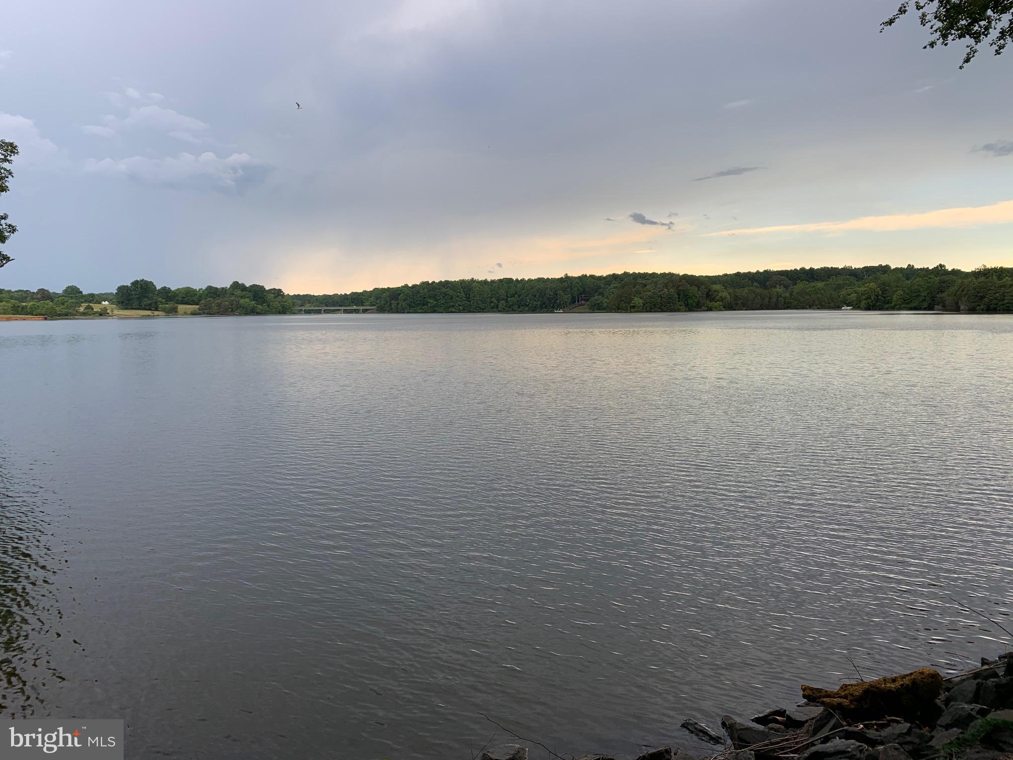 SUMMERVIEW POINT - Residential