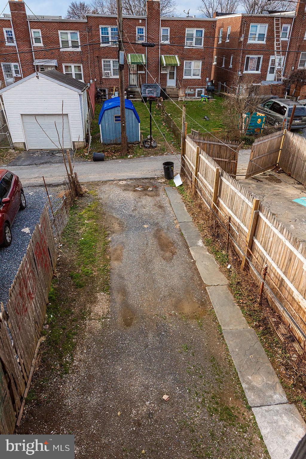 LANCASTER - Residential