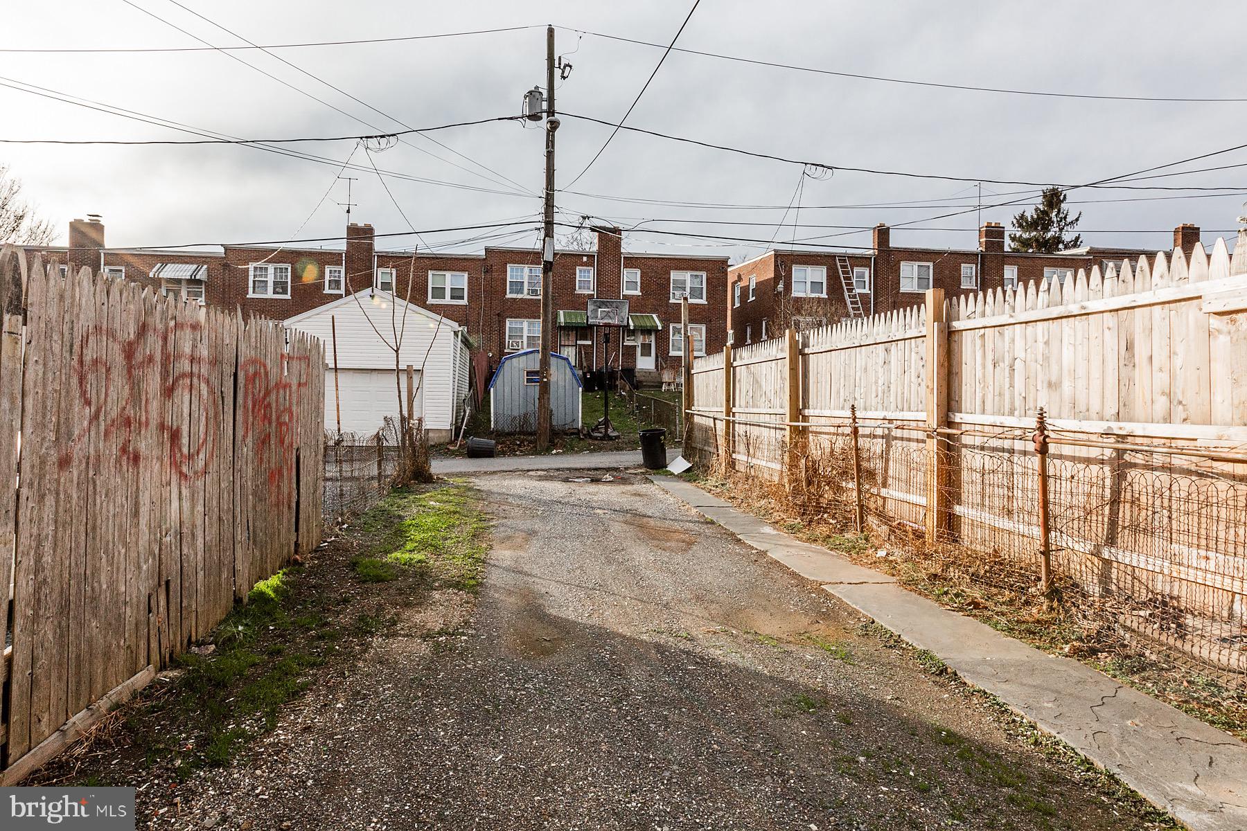 LANCASTER - Residential