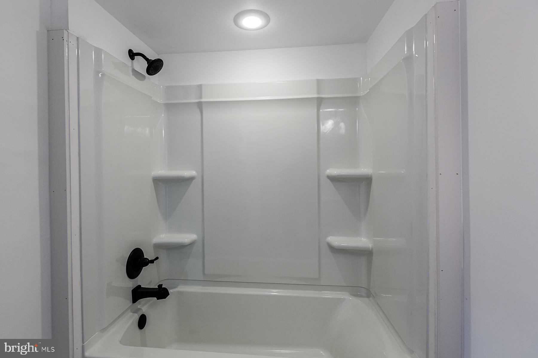 LANCASTER - Residential