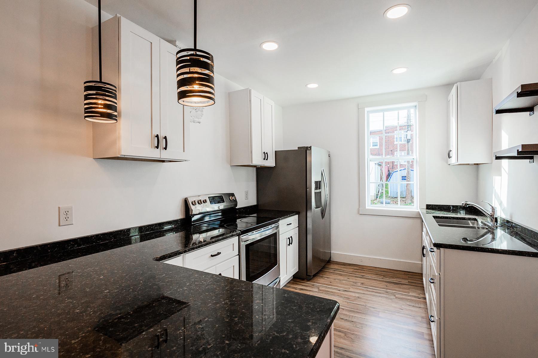 LANCASTER - Residential