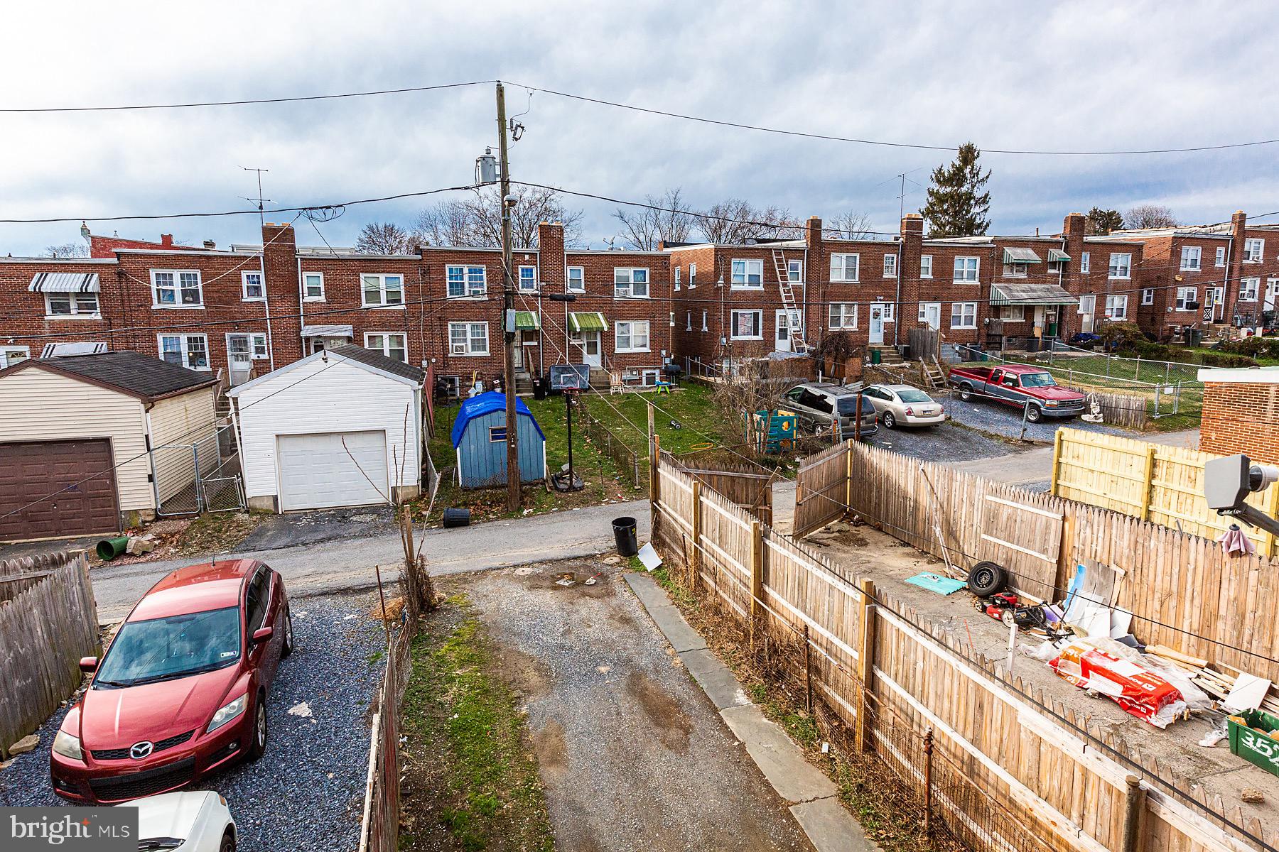 LANCASTER - Residential