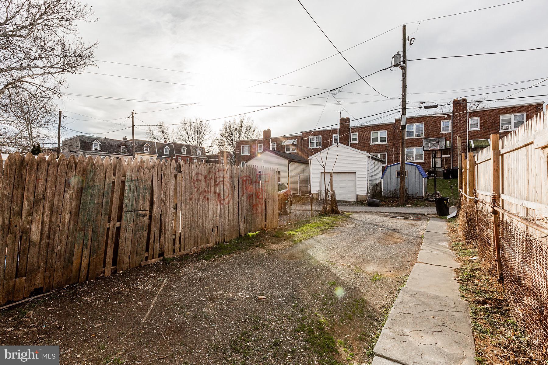 LANCASTER - Residential