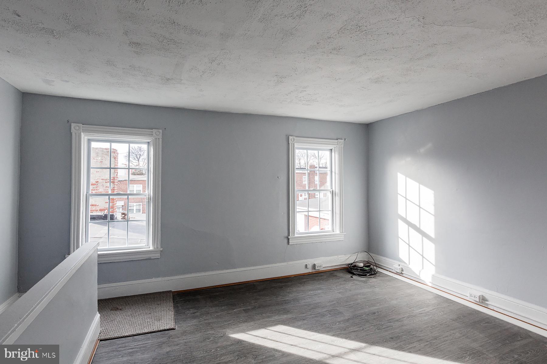 LANCASTER - Residential