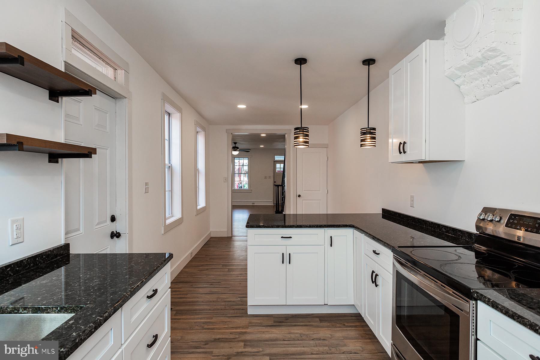 LANCASTER - Residential