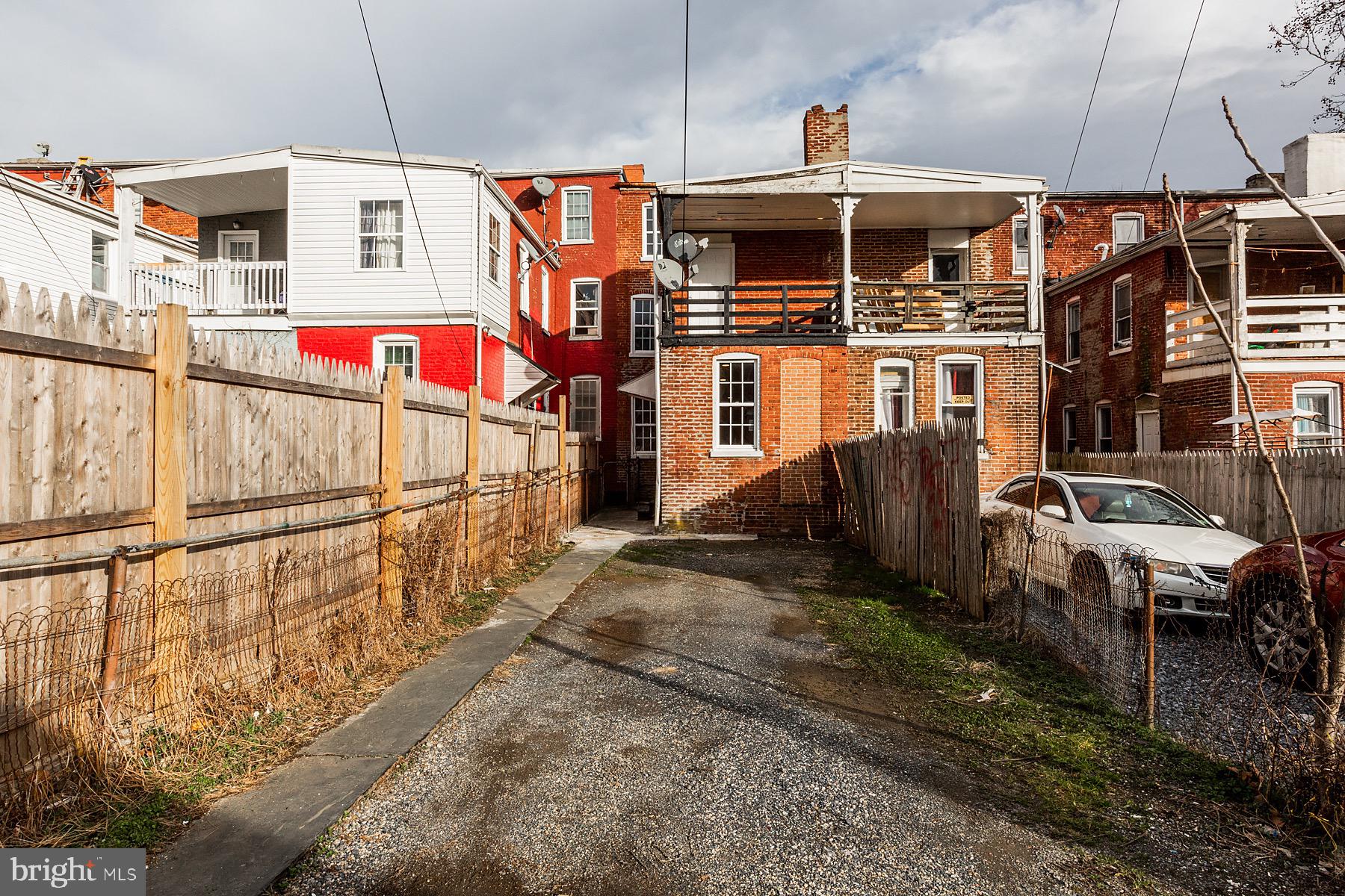 LANCASTER - Residential