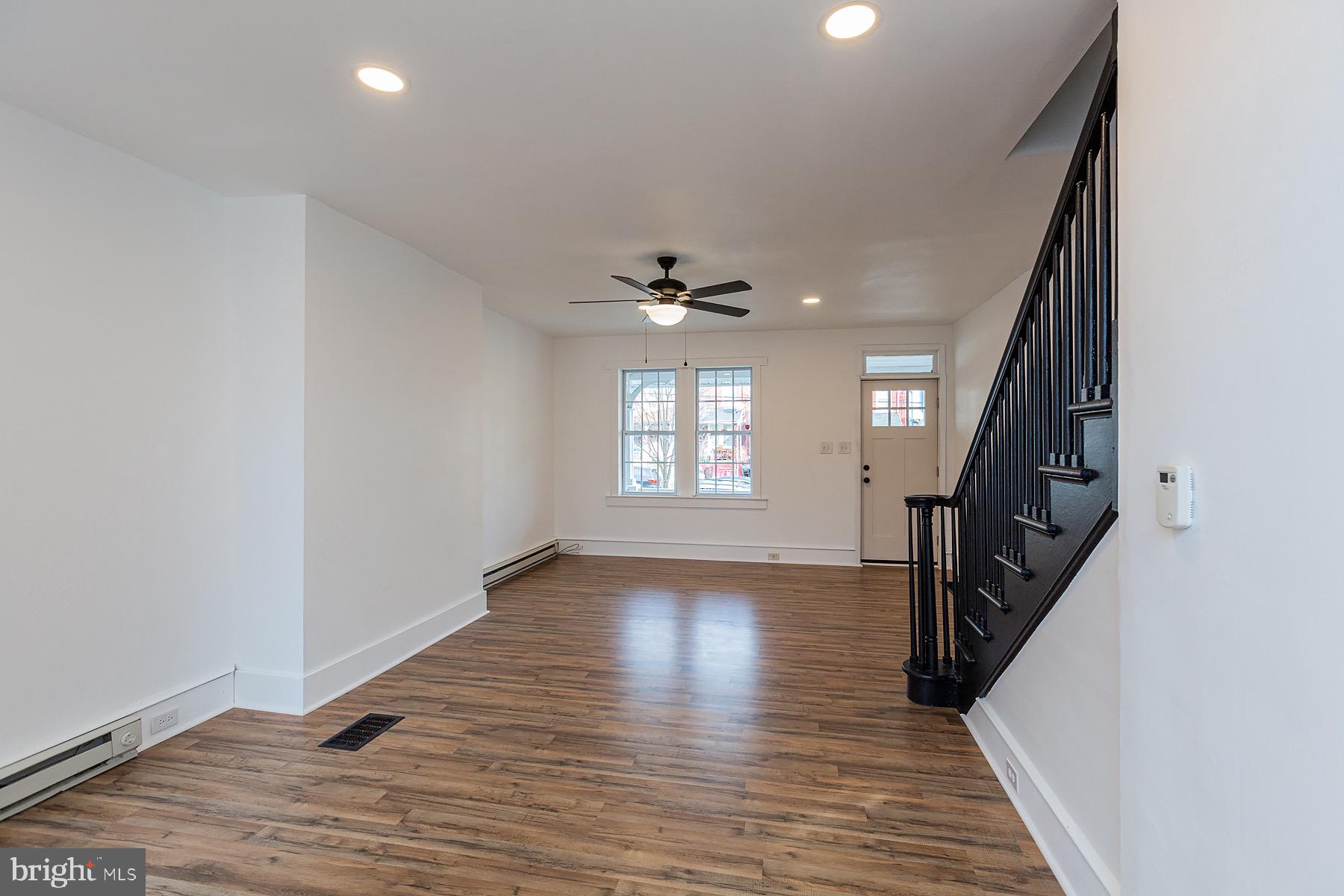 LANCASTER - Residential