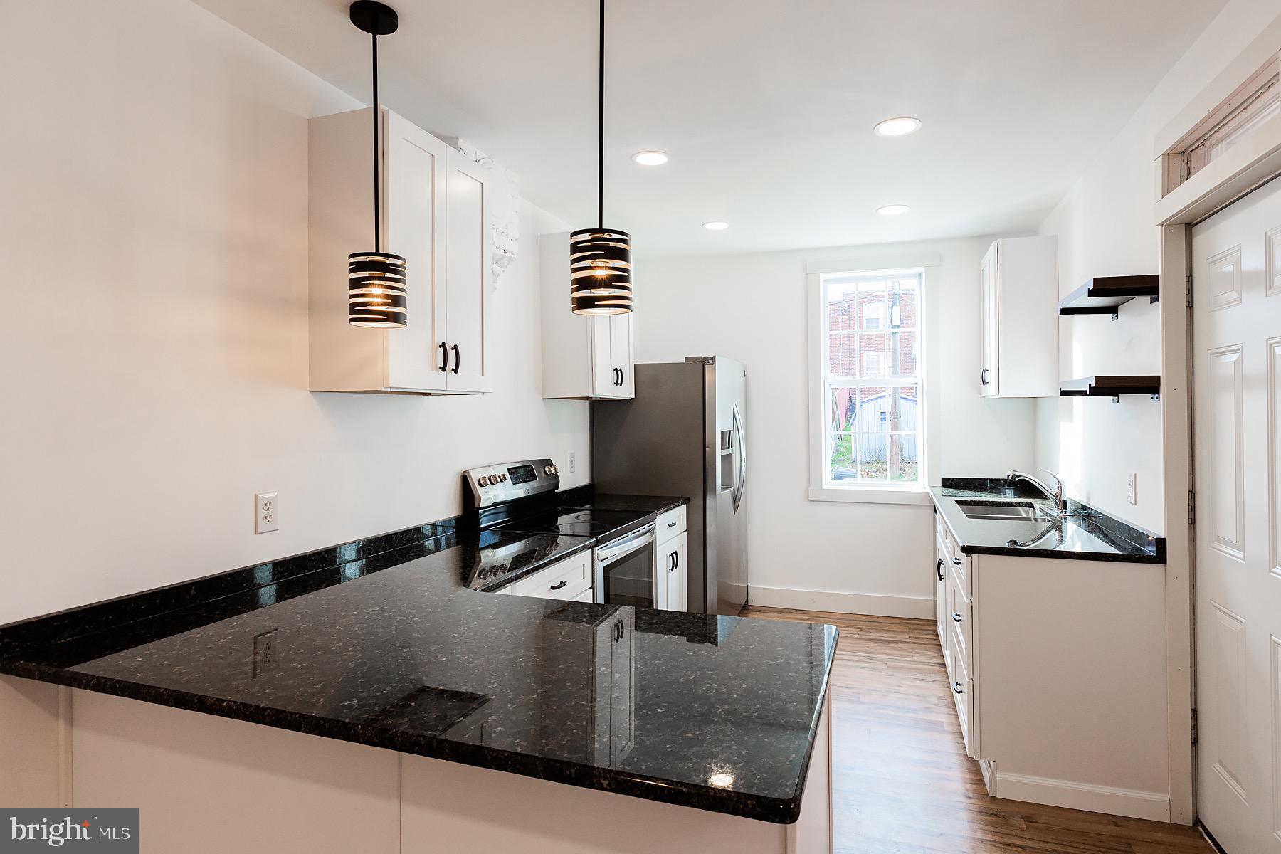 LANCASTER - Residential