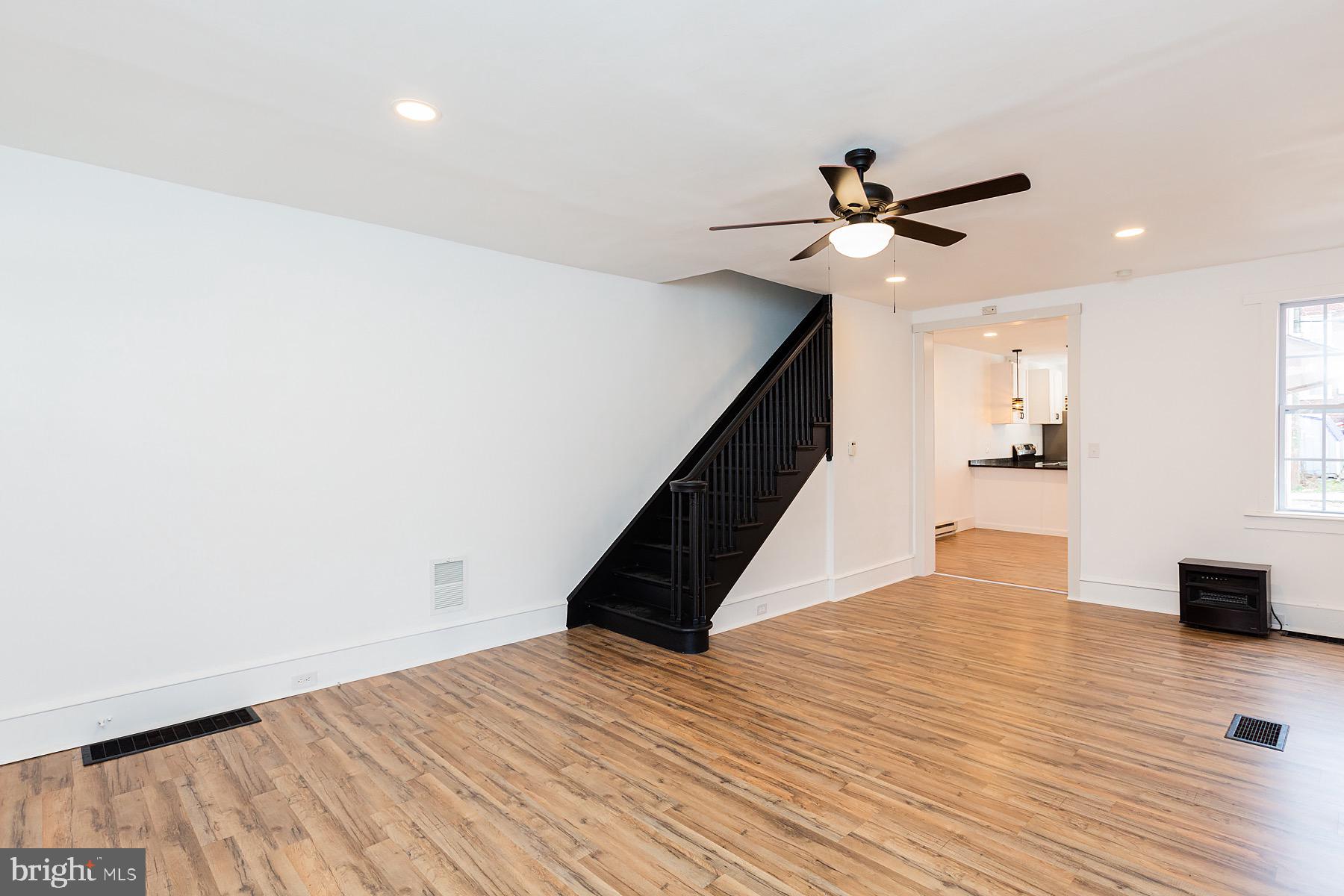 LANCASTER - Residential