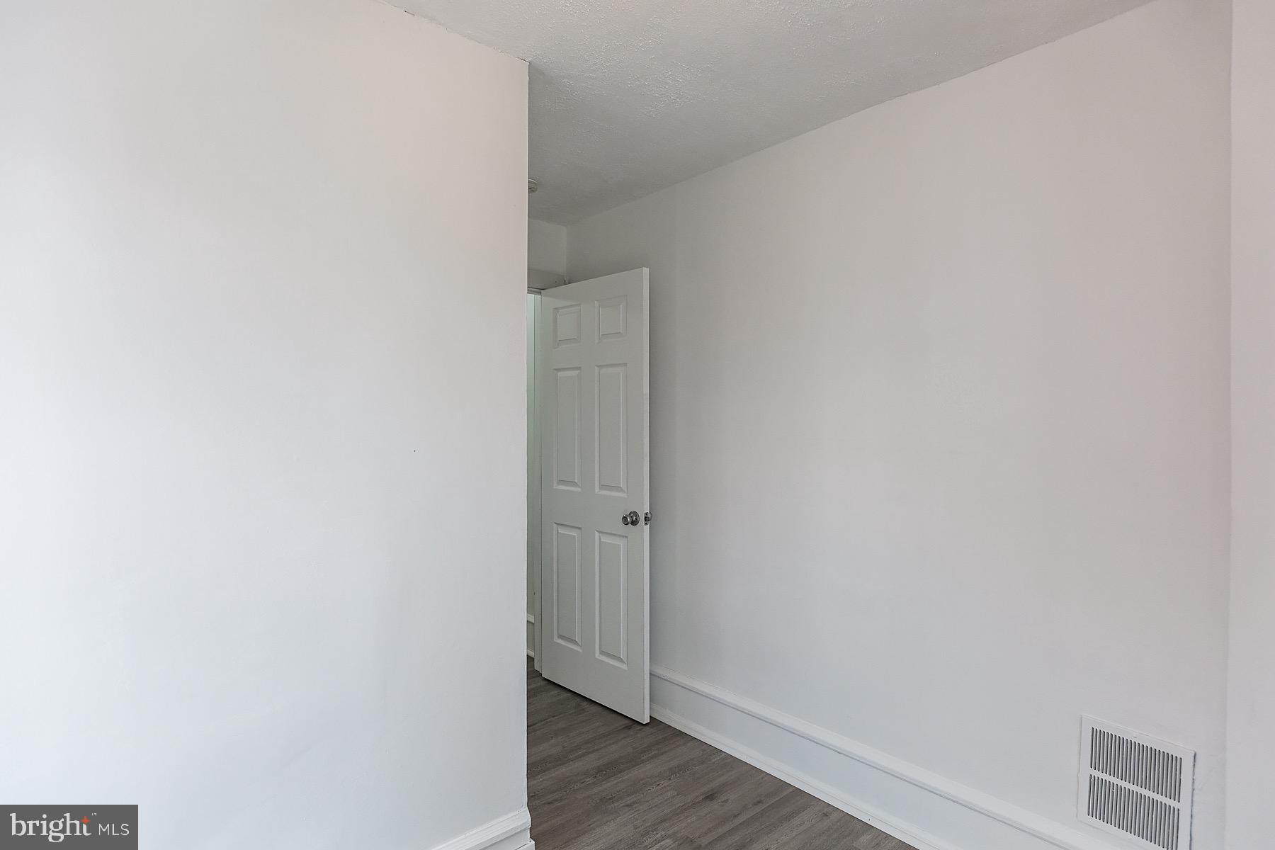 LANCASTER - Residential