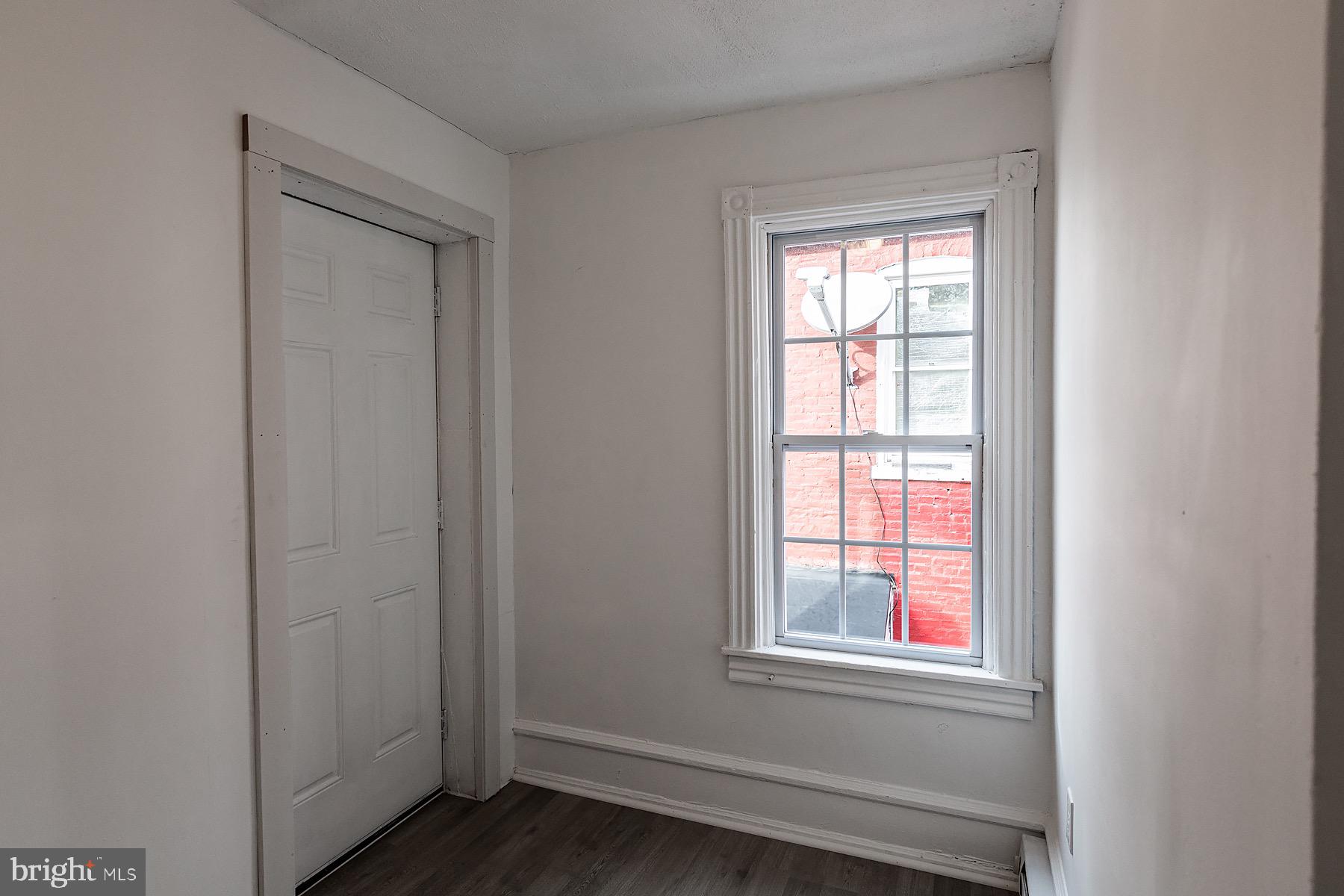 LANCASTER - Residential