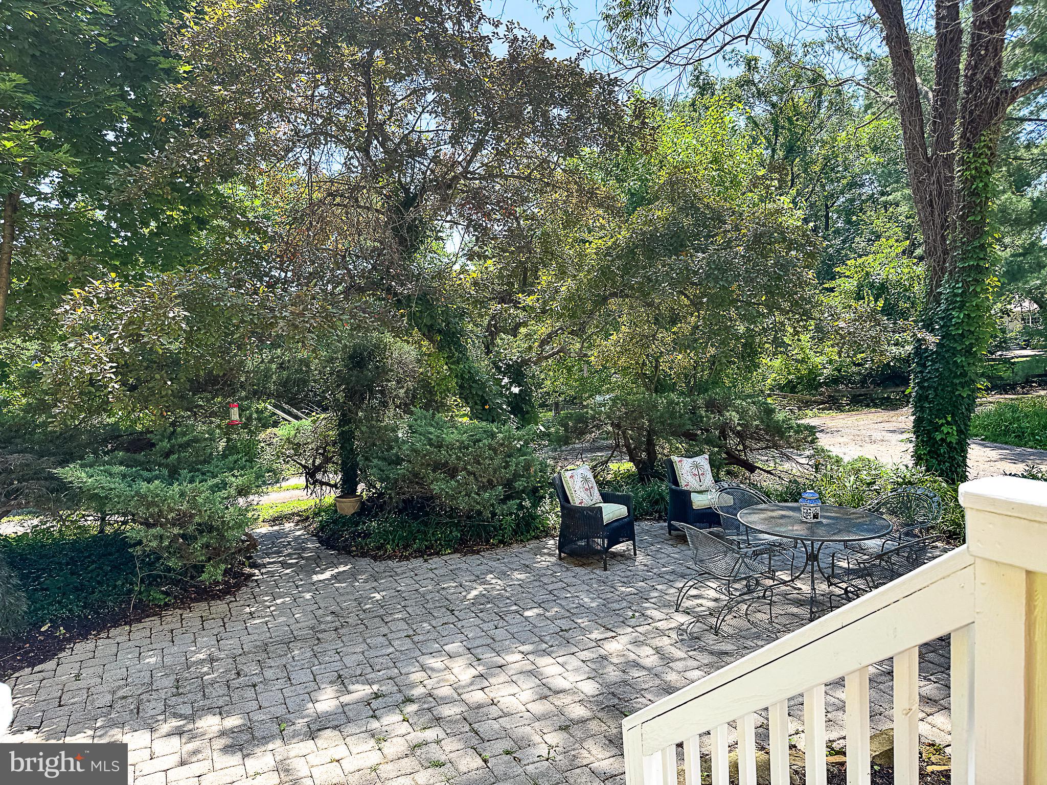 19 E LOUDOUN STREET