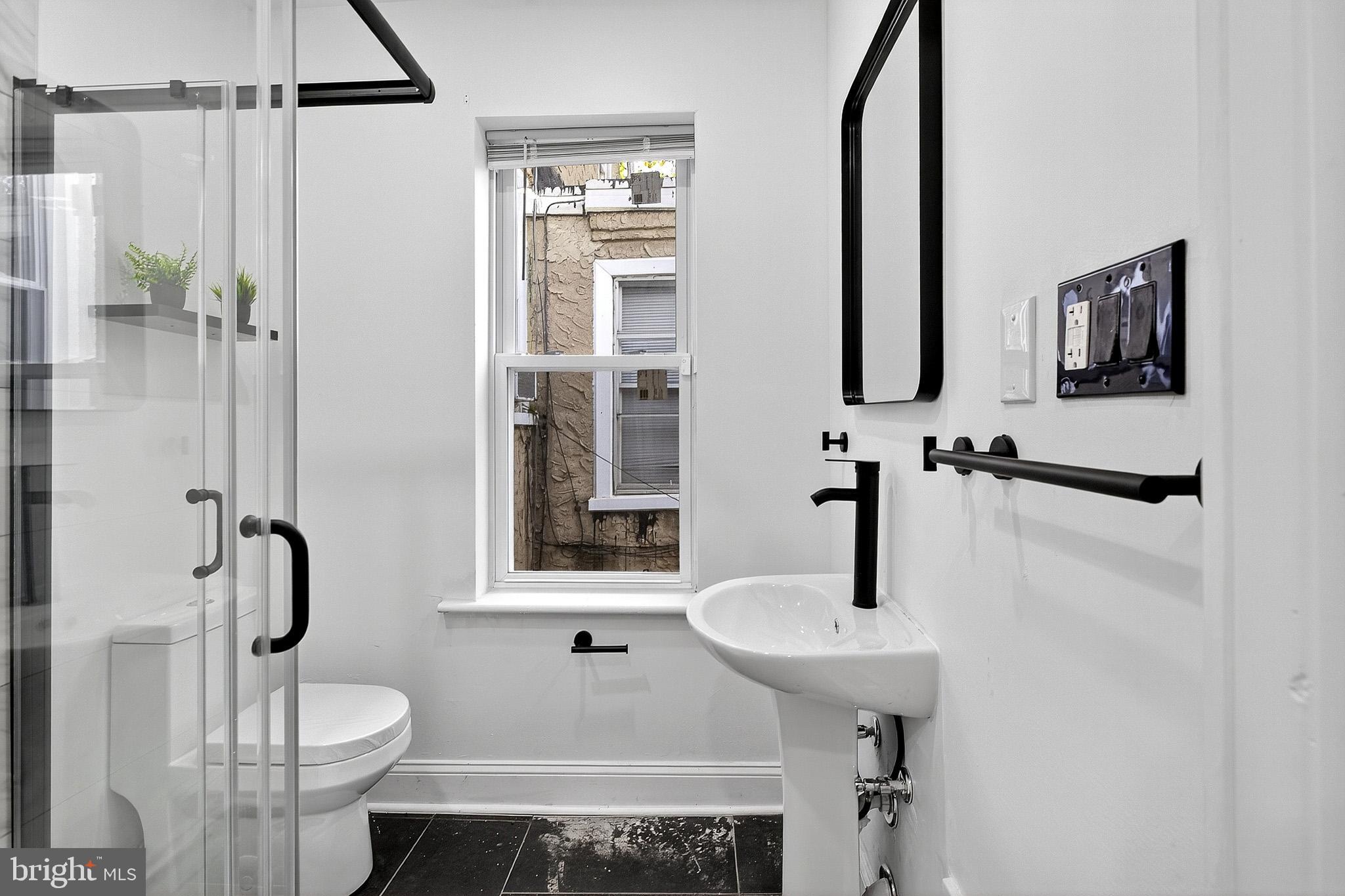 STRAWBERRY MANSION - Residential