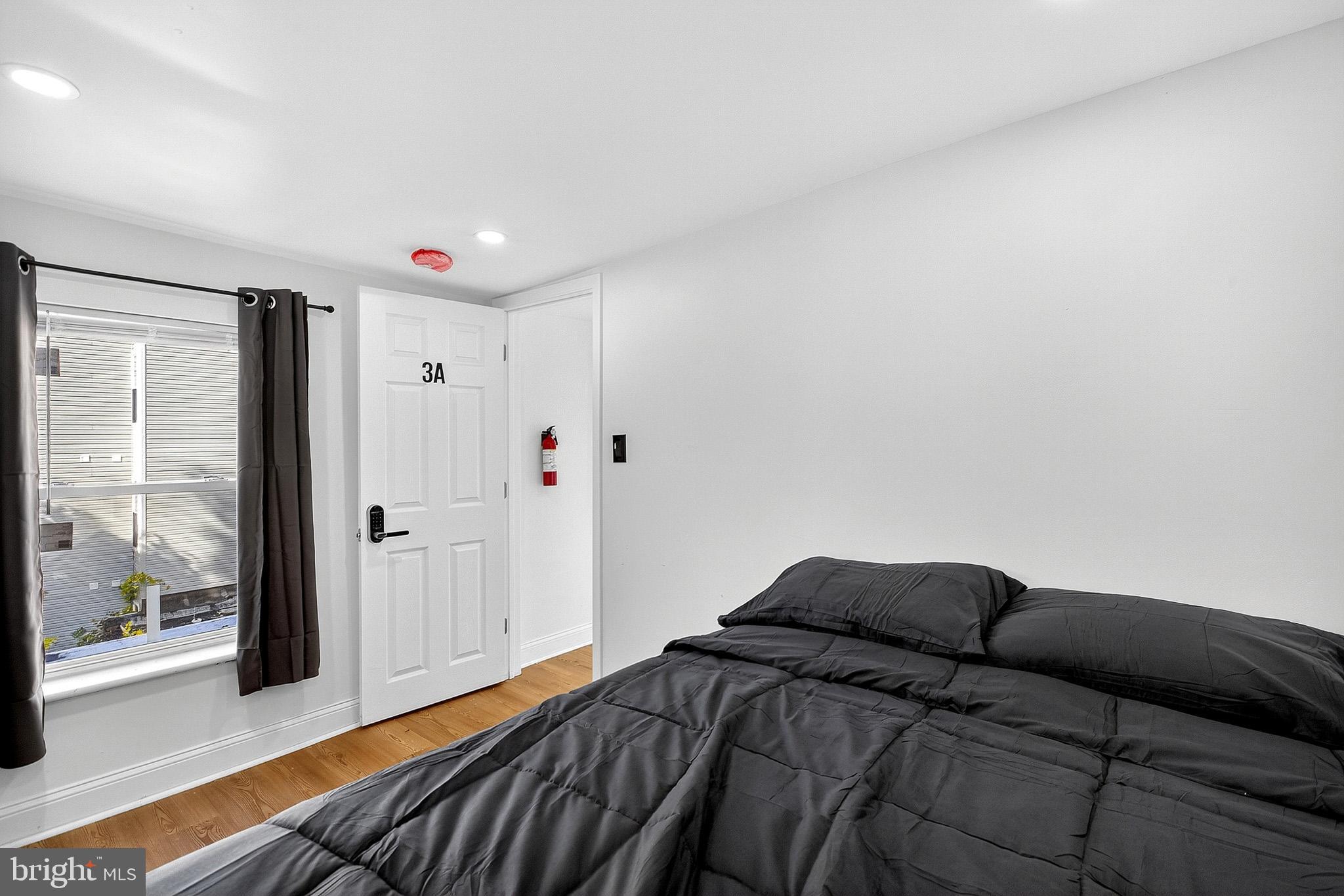 STRAWBERRY MANSION - Residential