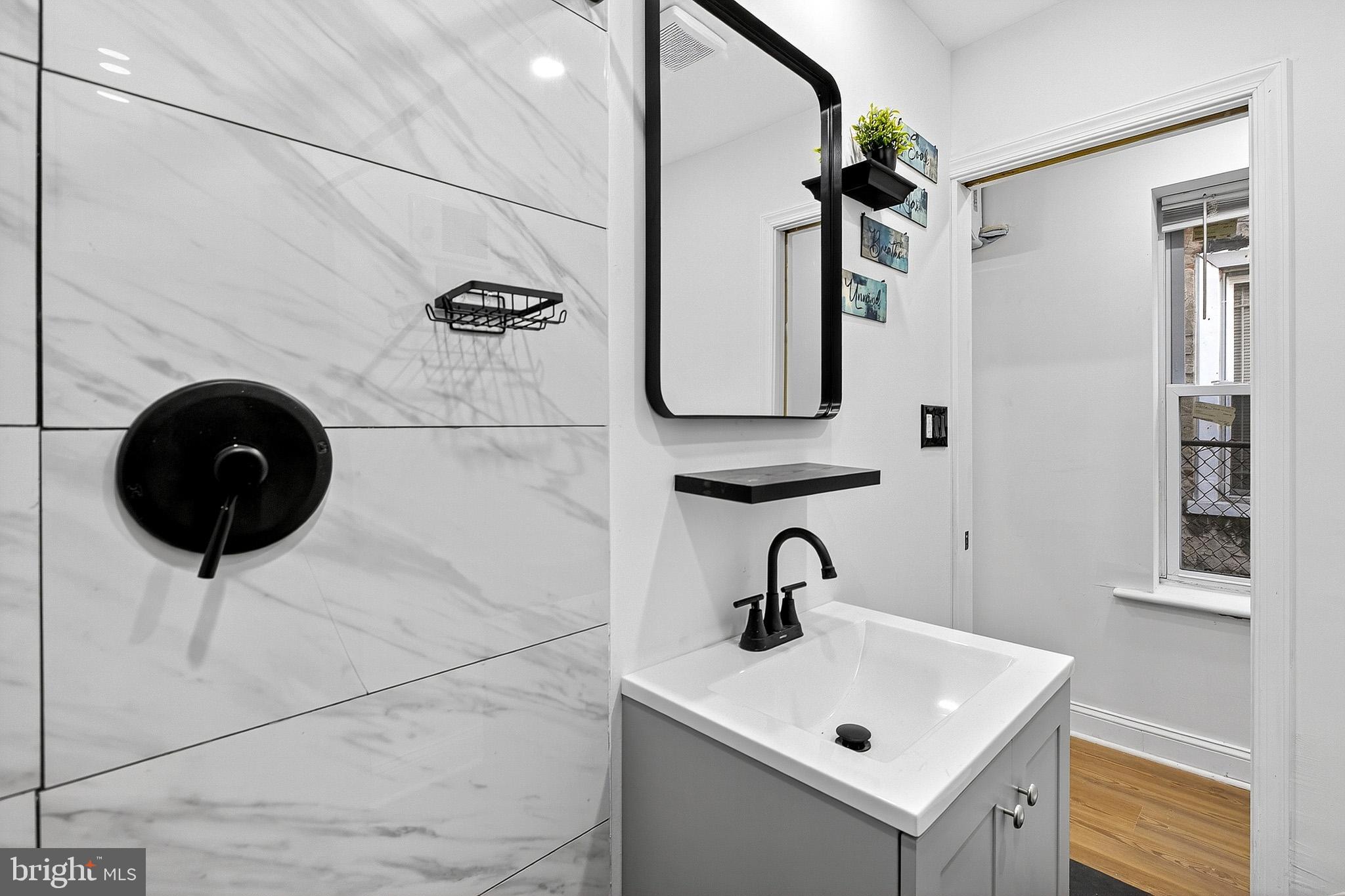 STRAWBERRY MANSION - Residential