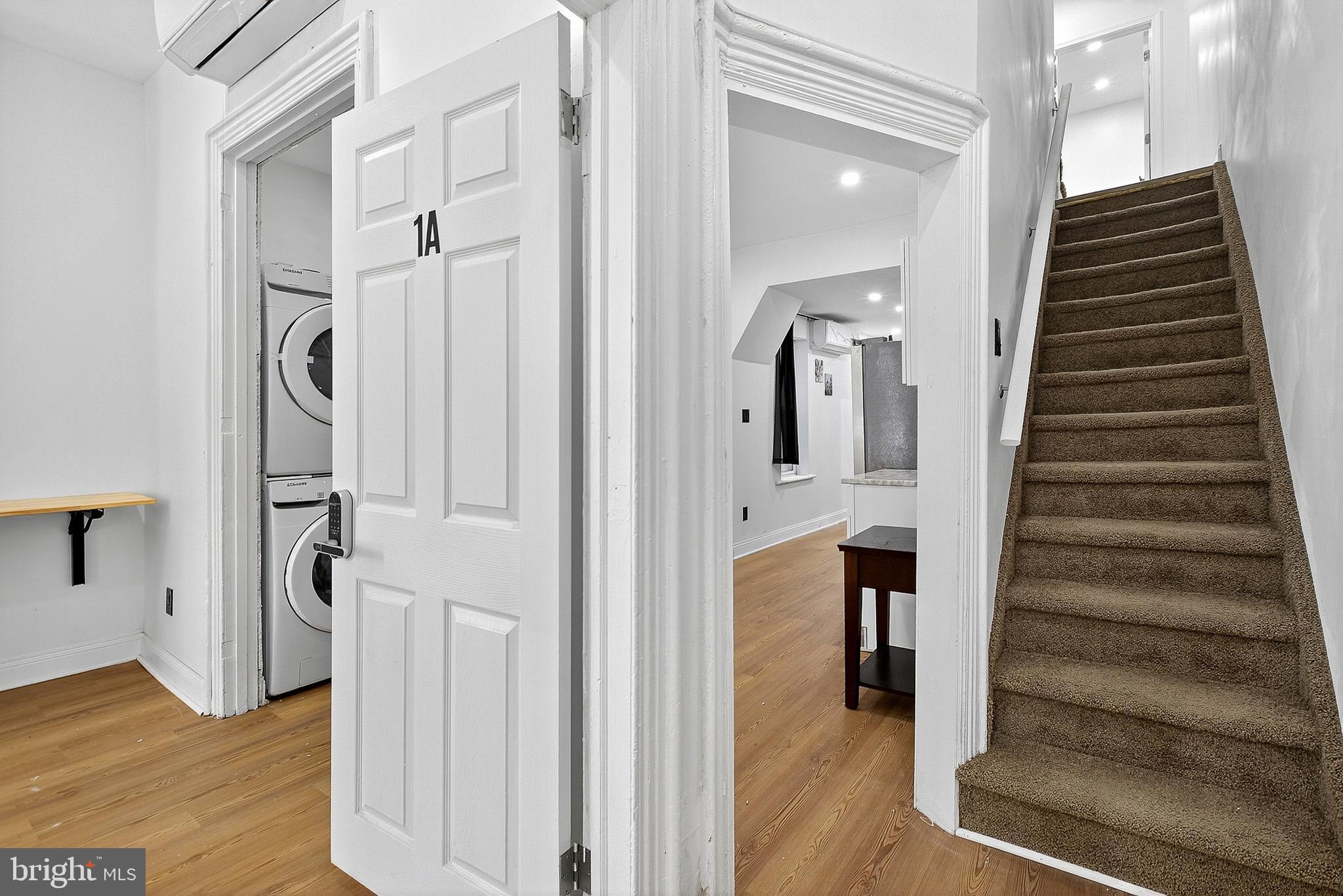 STRAWBERRY MANSION - Residential