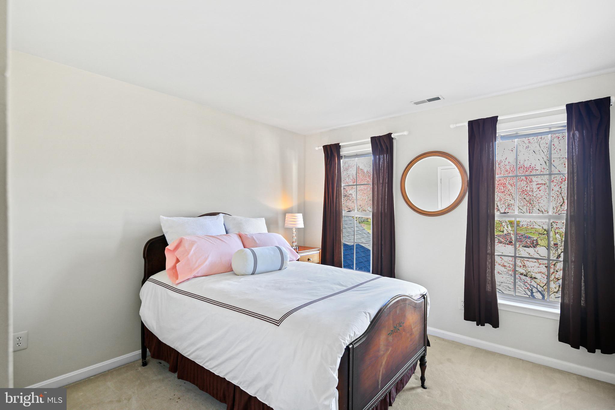 AUTUMN VIEW - Residential