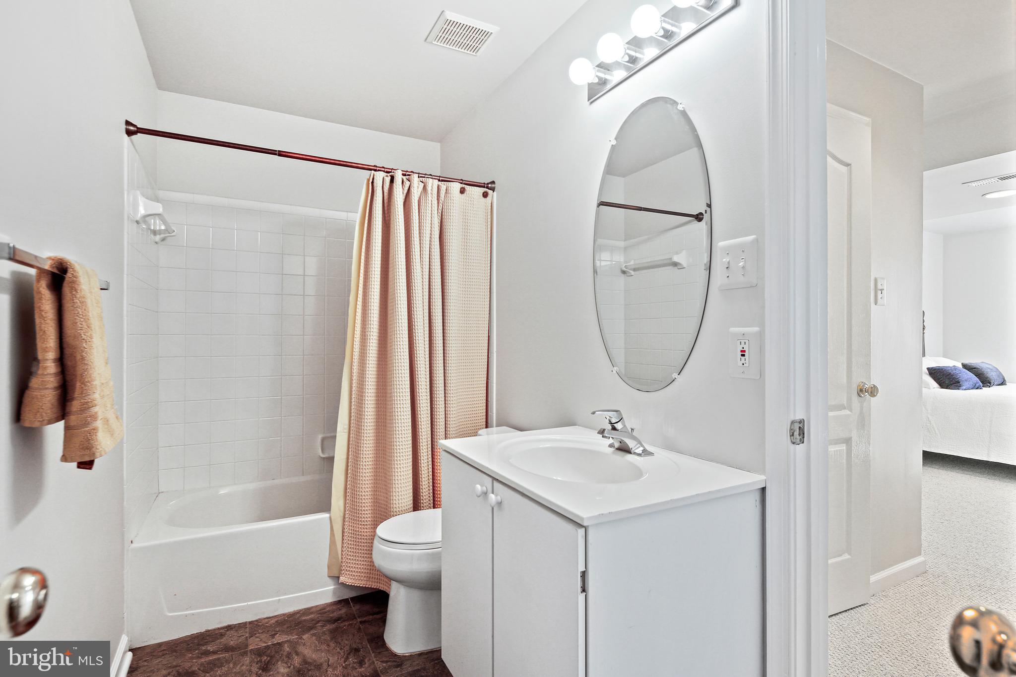 AUTUMN VIEW - Residential