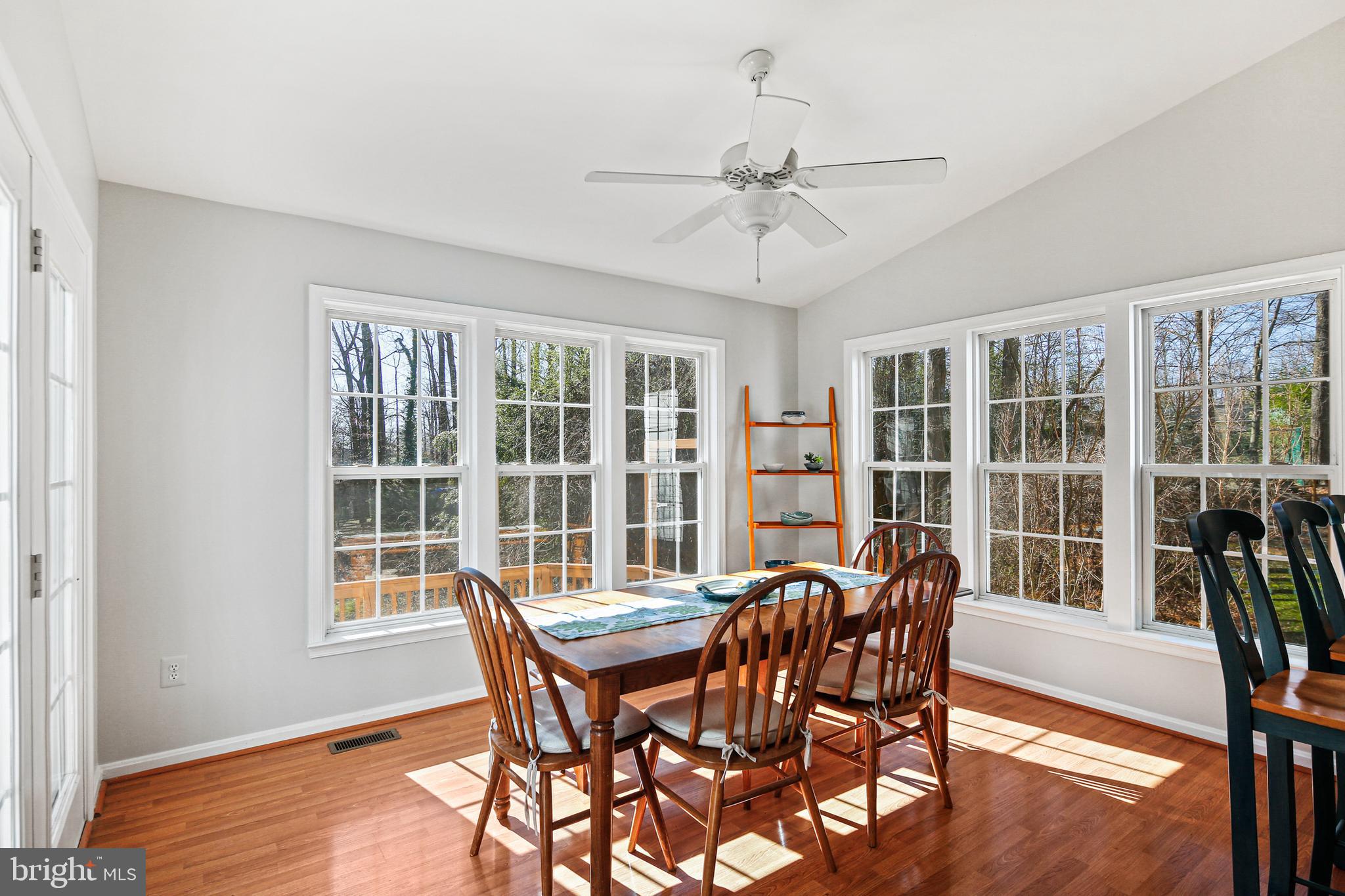 AUTUMN VIEW - Residential