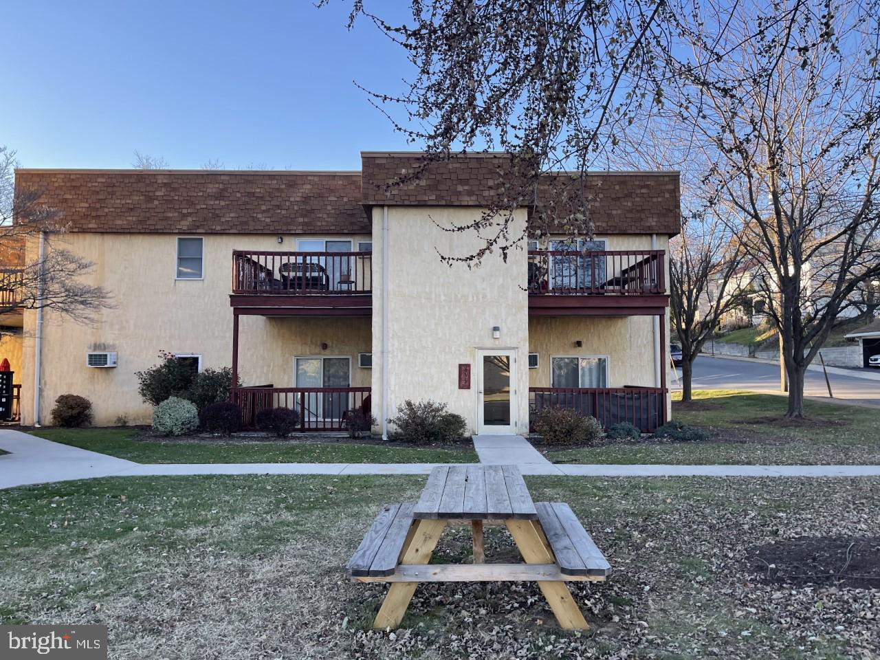 RENAISSANCE GARDENS - Residential