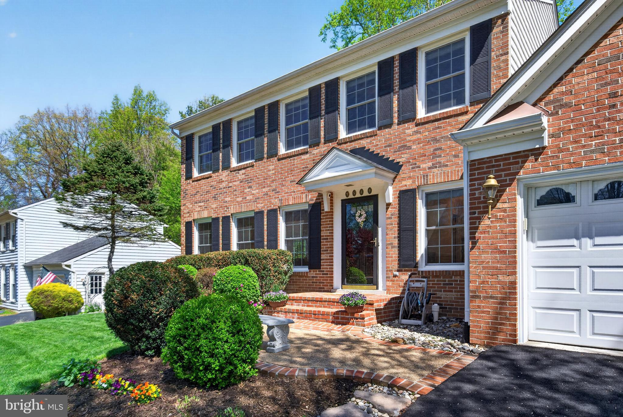 SOUTH RUN OAKS - Residential