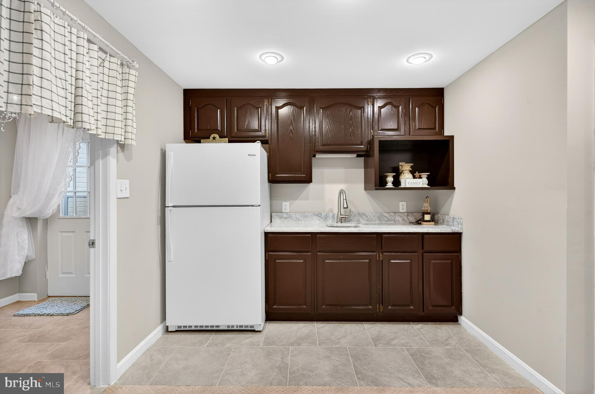 SOUTH RUN OAKS - Residential