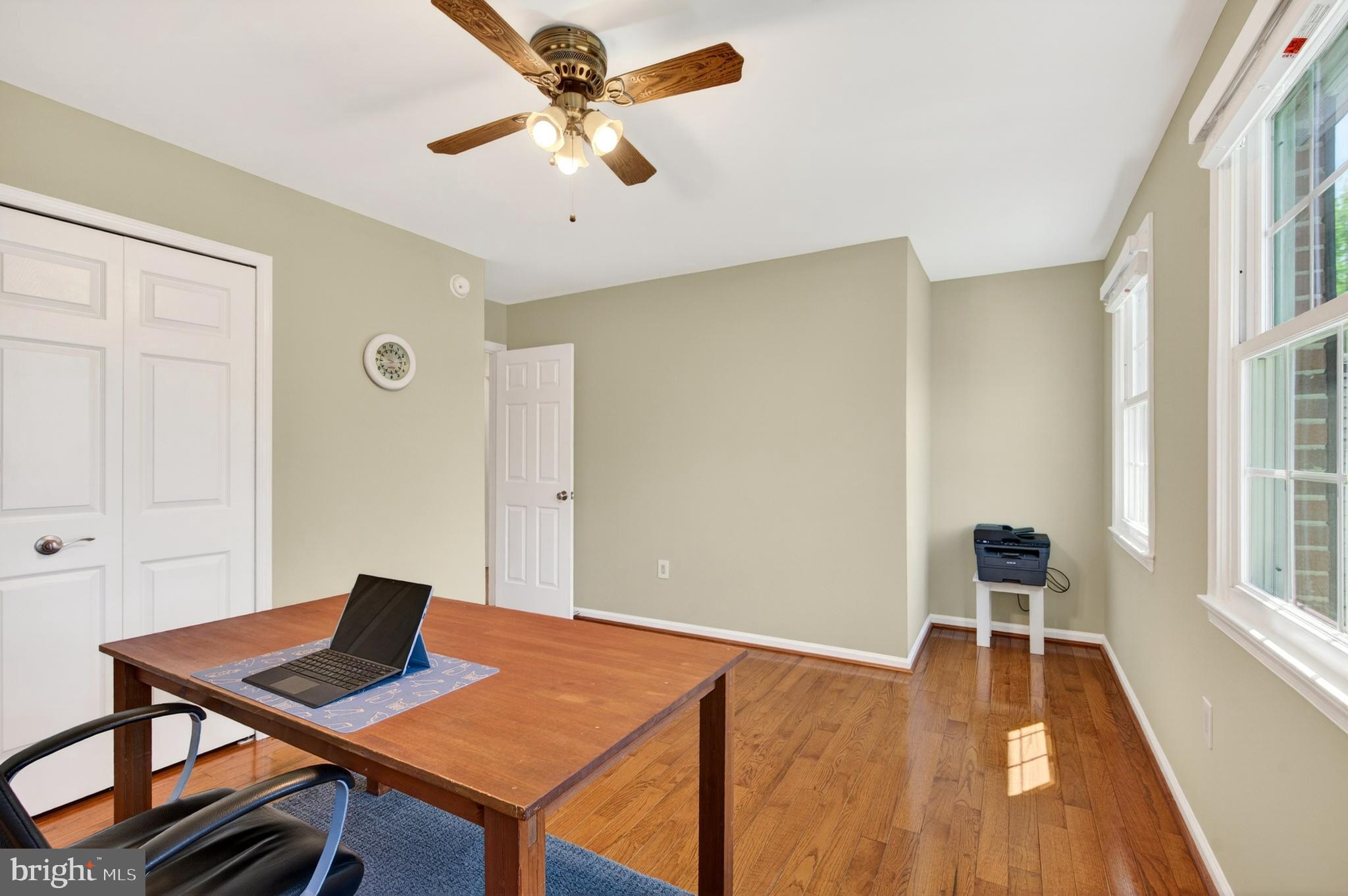 SOUTH RUN OAKS - Residential