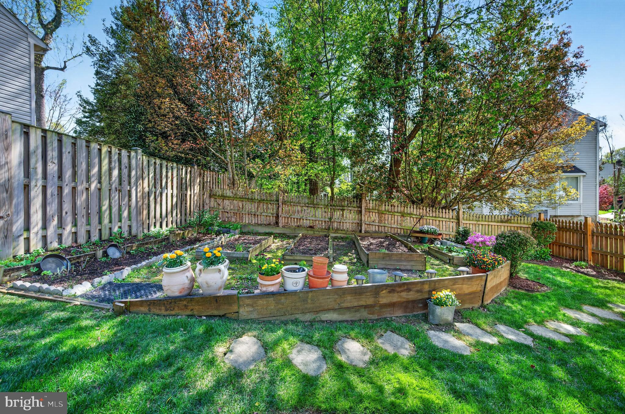 SOUTH RUN OAKS - Residential