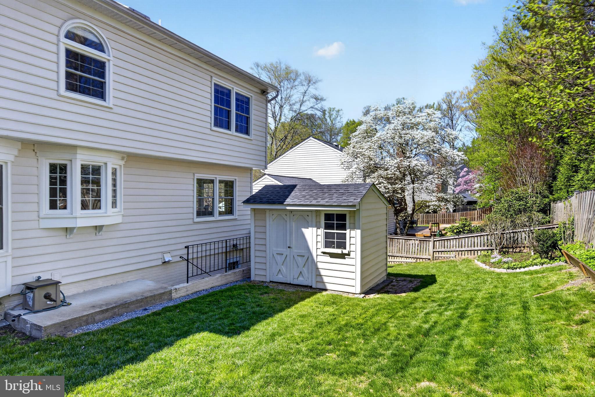 SOUTH RUN OAKS - Residential