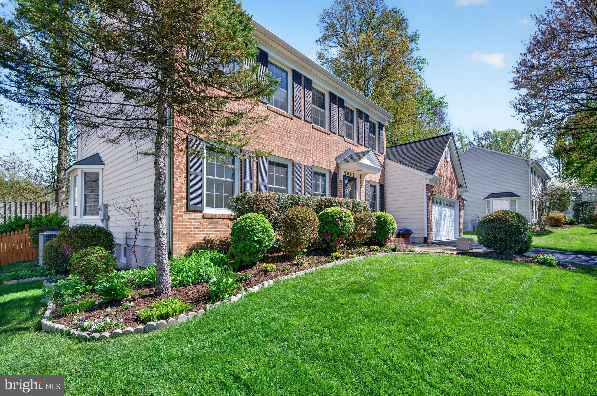 SOUTH RUN OAKS - Residential