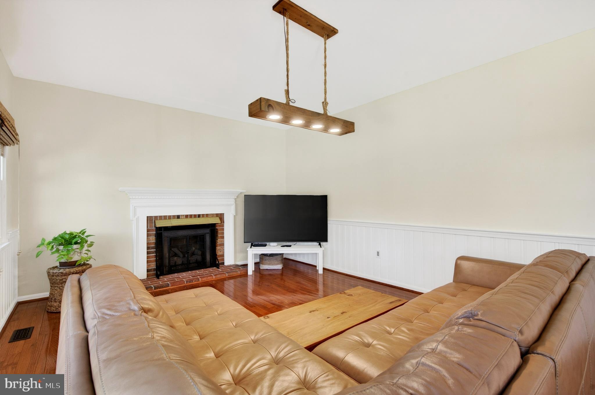 SOUTH RUN OAKS - Residential